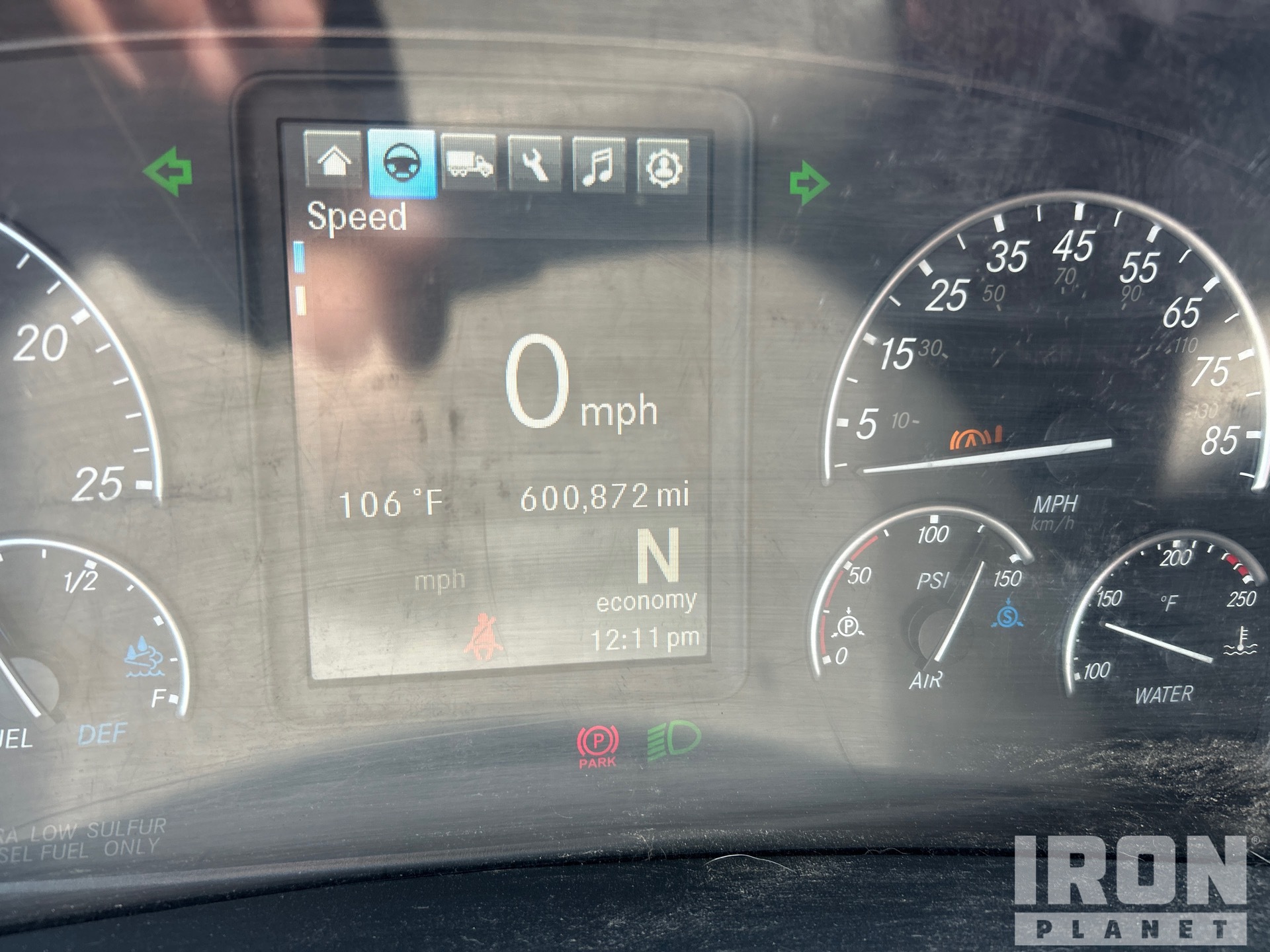2019 Freightliner CASCADIA 126