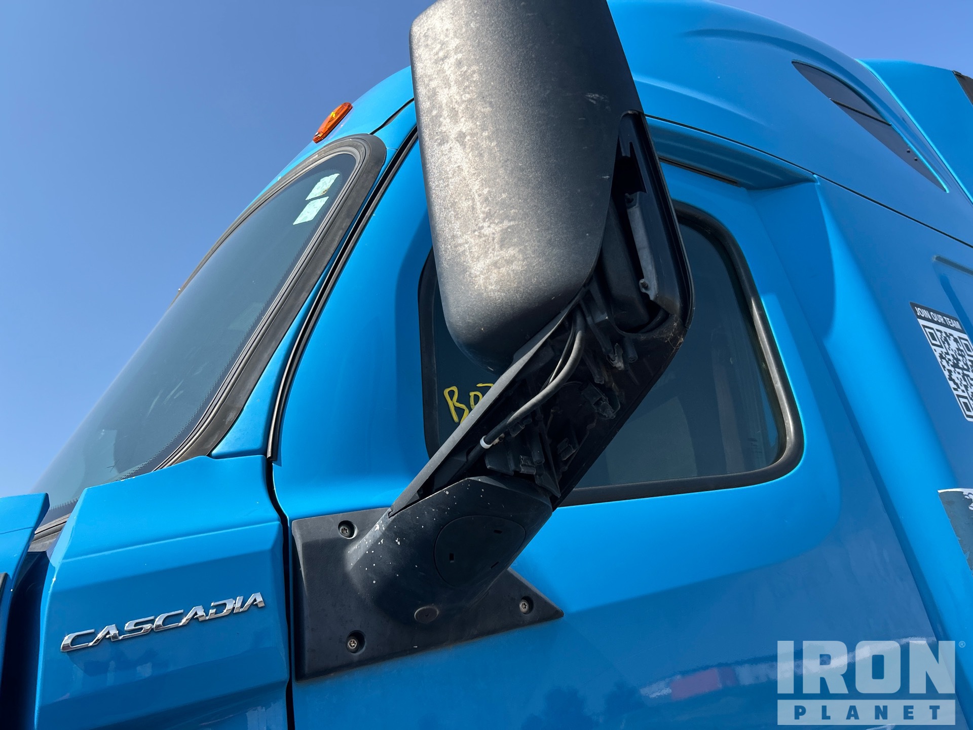 2020 Freightliner CASCADIA 126