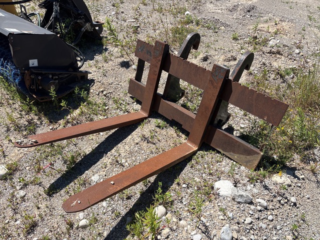 48 in Wheel Loader Forks