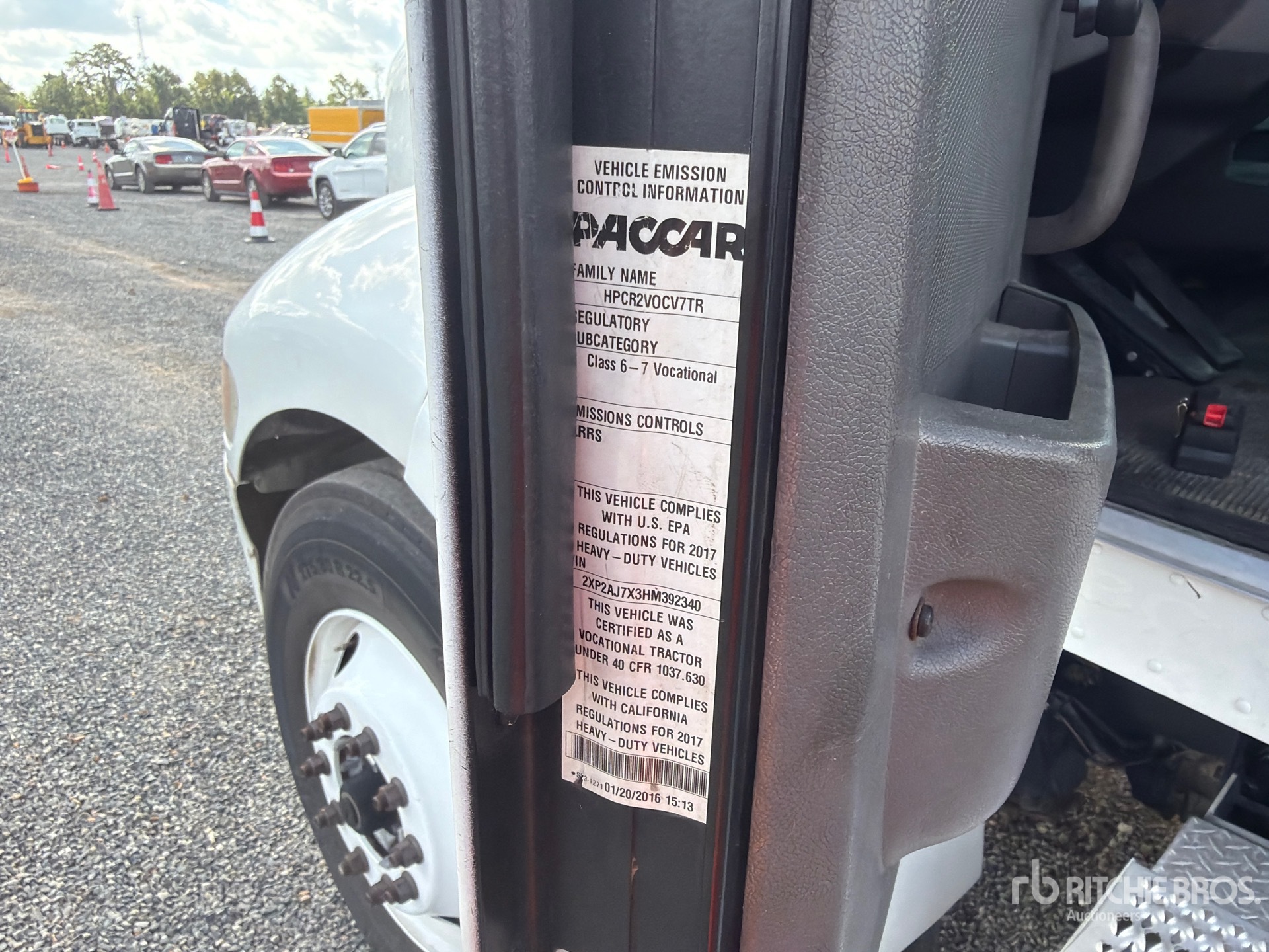 2017 Peterbilt 337