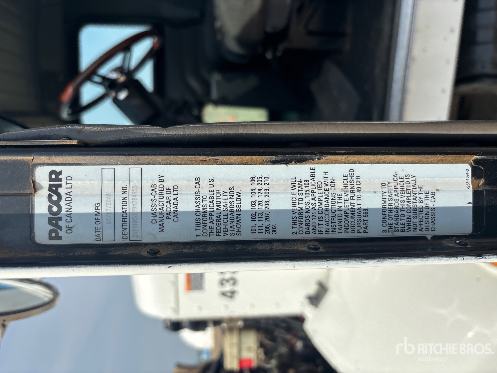 2009 Peterbilt 325