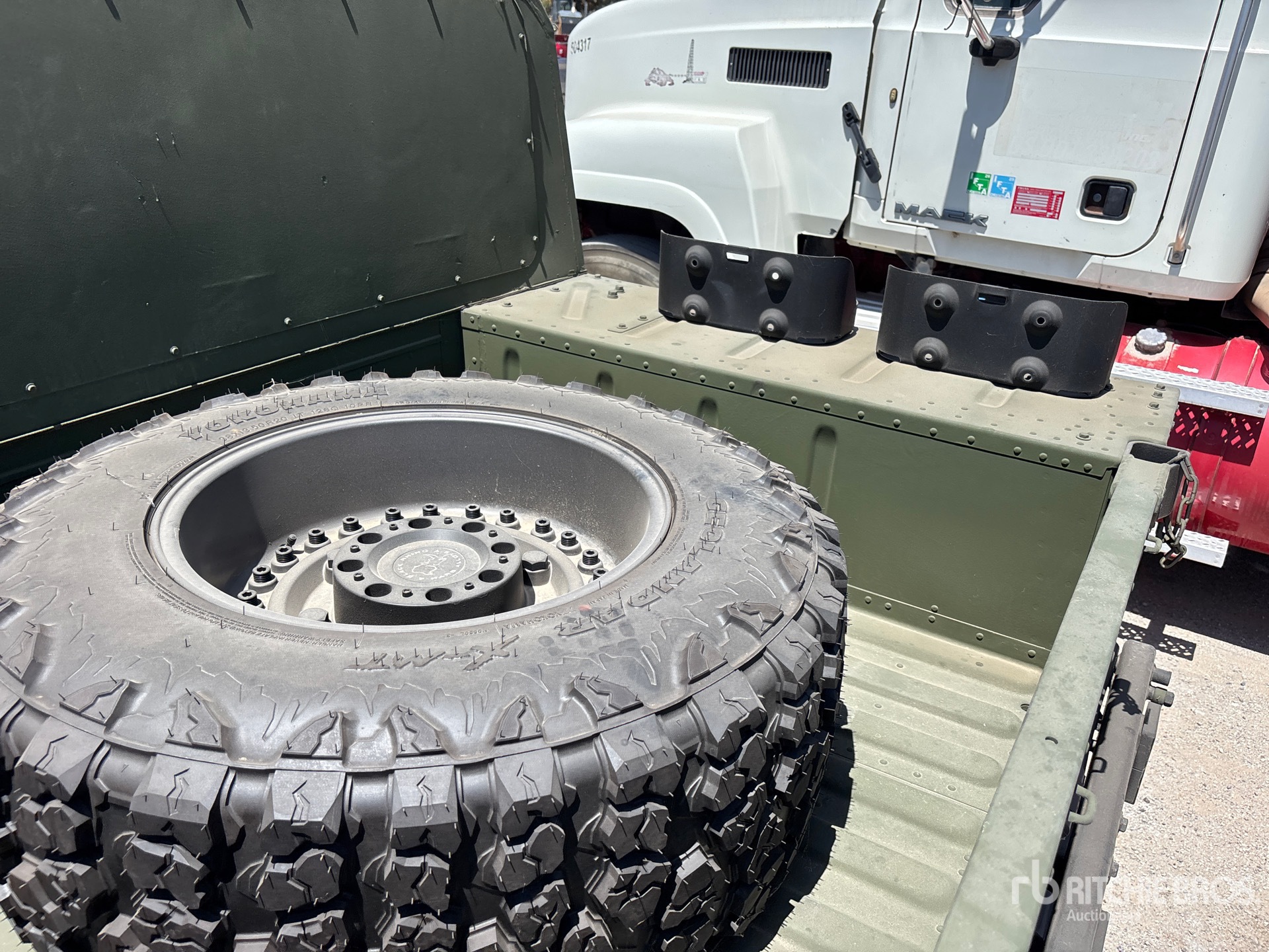 2006 Am General M1165A2