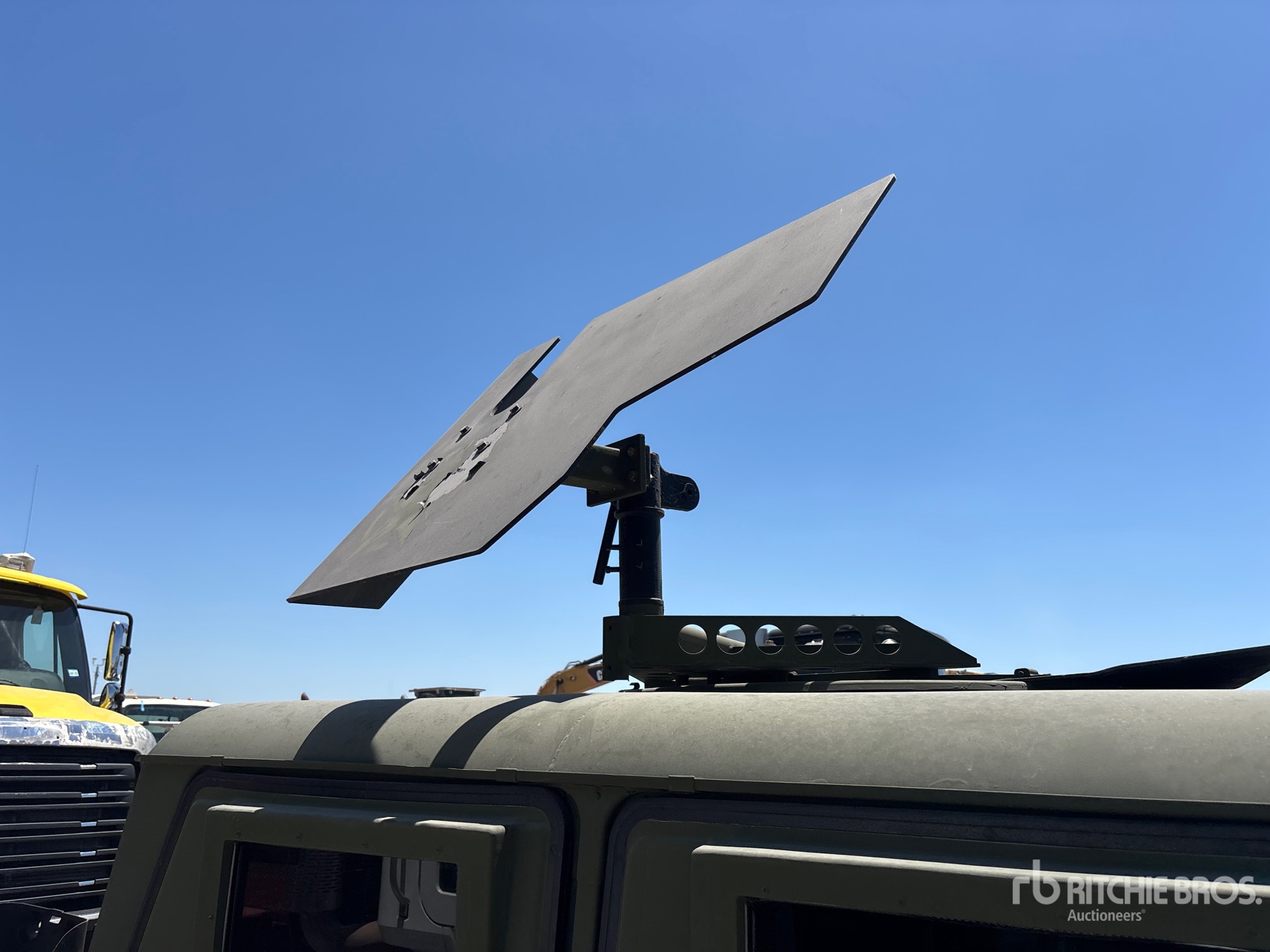 2006 Am General M1165A2