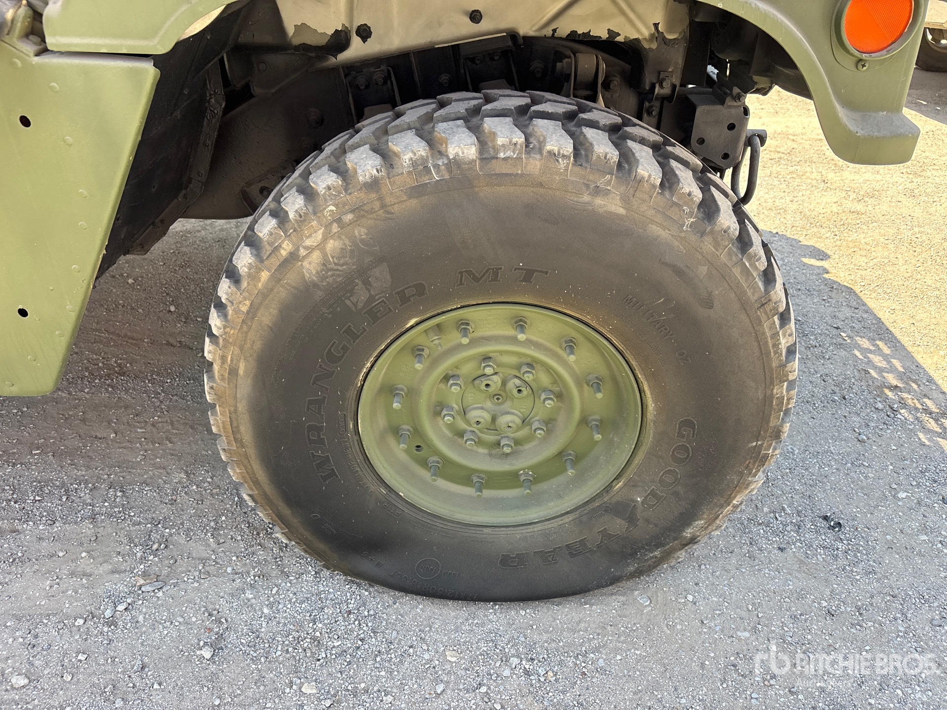 2001 Am General M1123