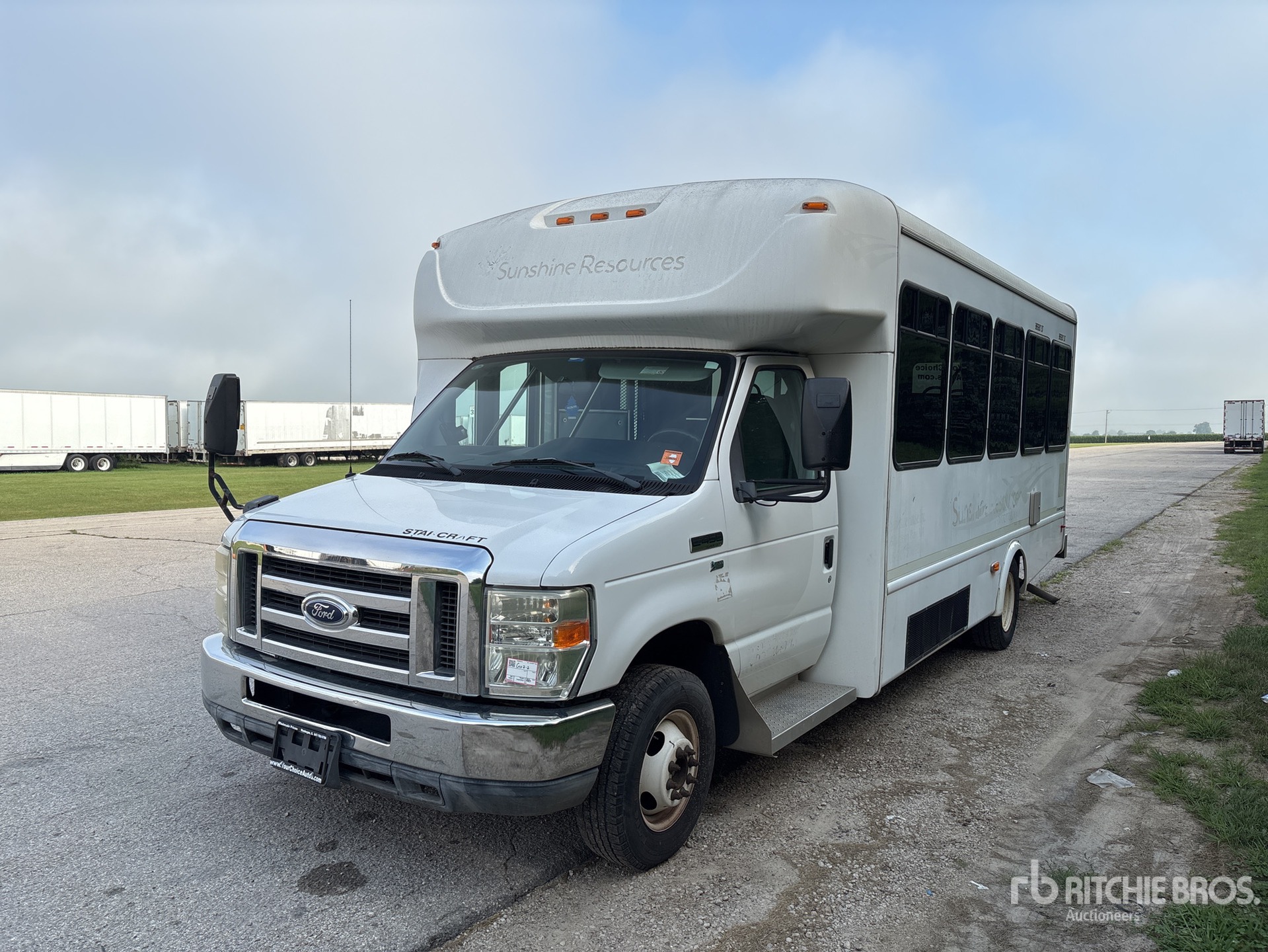 2011 Ford E-450
