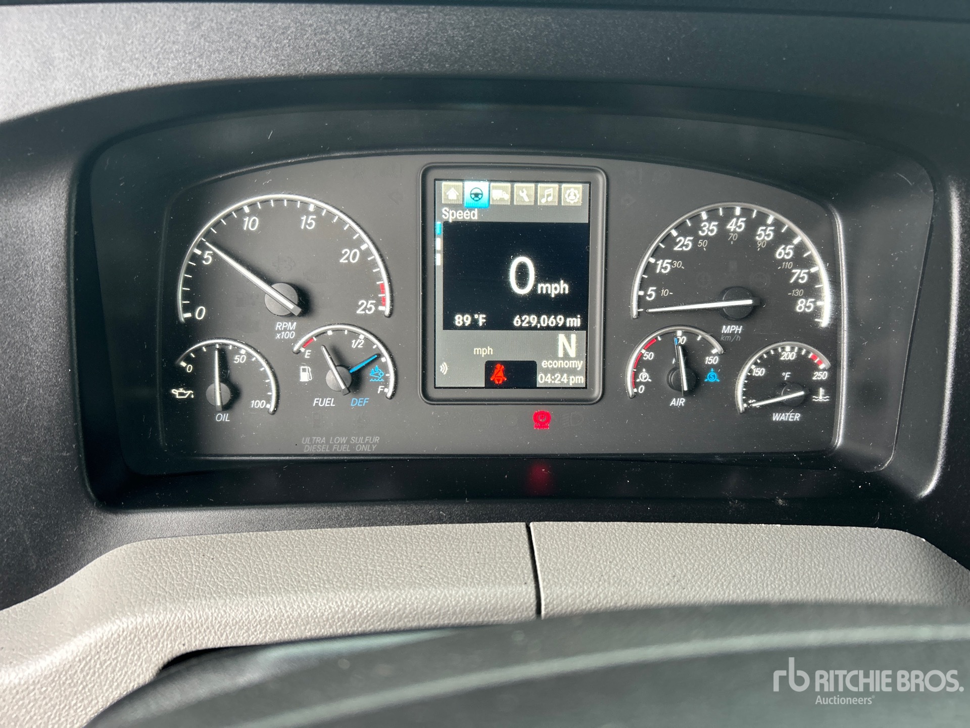 2020 Freightliner CASCADIA 126