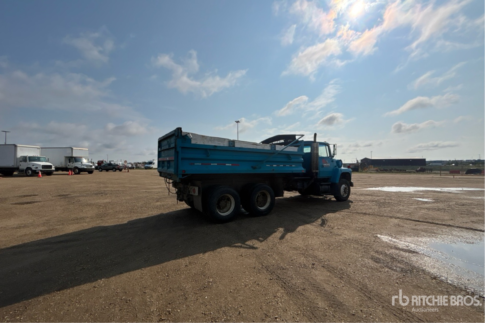 1992 Ford LNT8000F