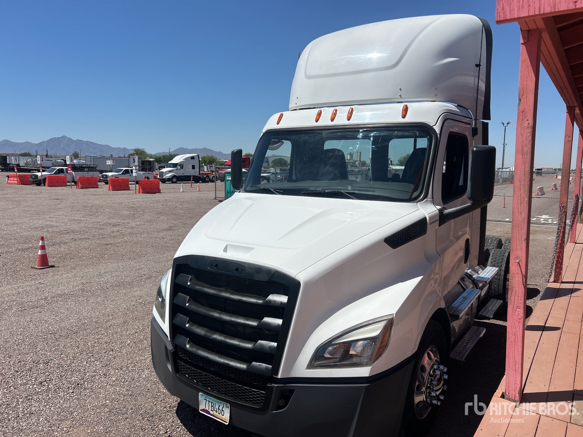 2018 Freightliner CASCADIA 116