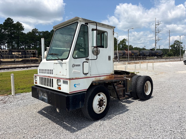 1996 (unverified) Ottawa 30 4x2 Spotter Truck