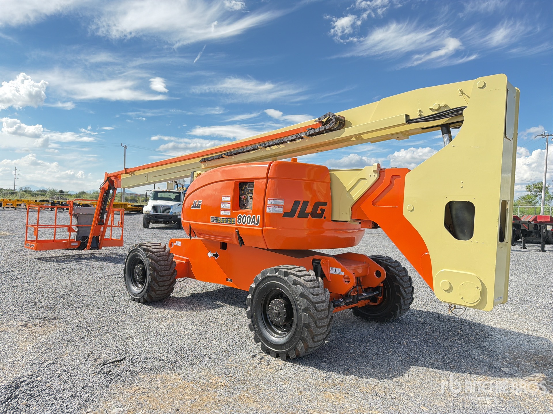 2008 JLG 800 AJ