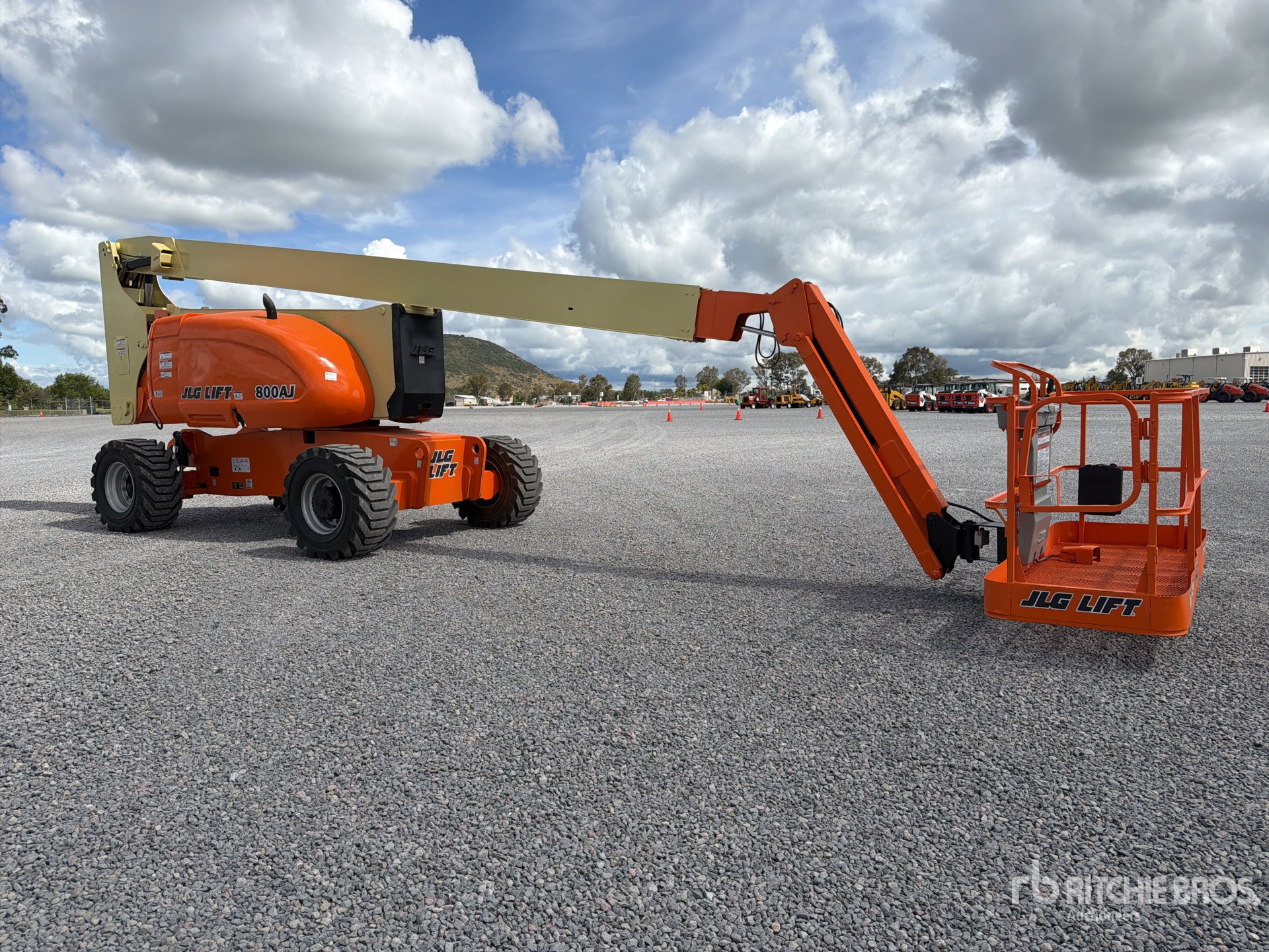 2008 JLG 800AJ