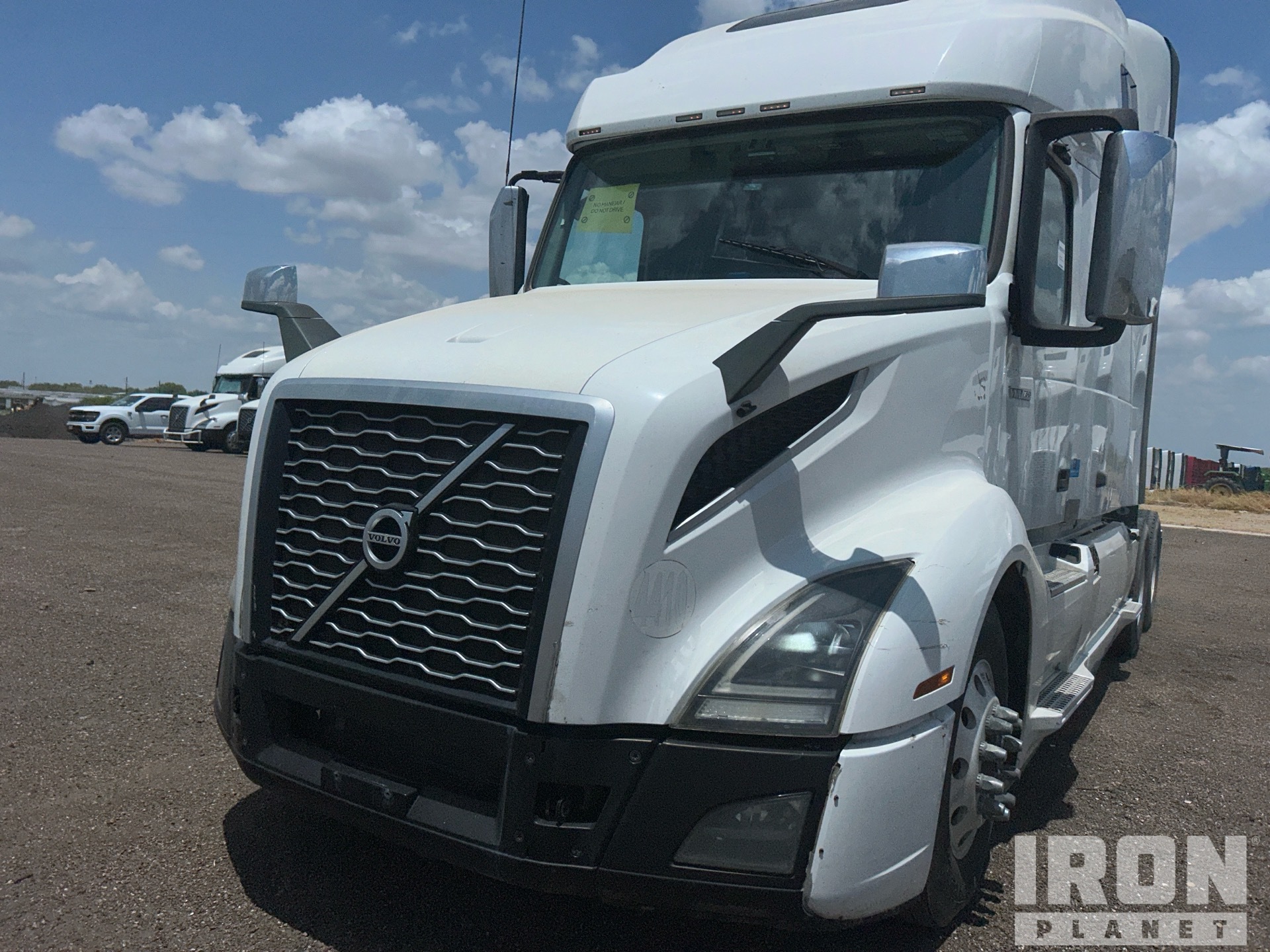 2021 Volvo VNL