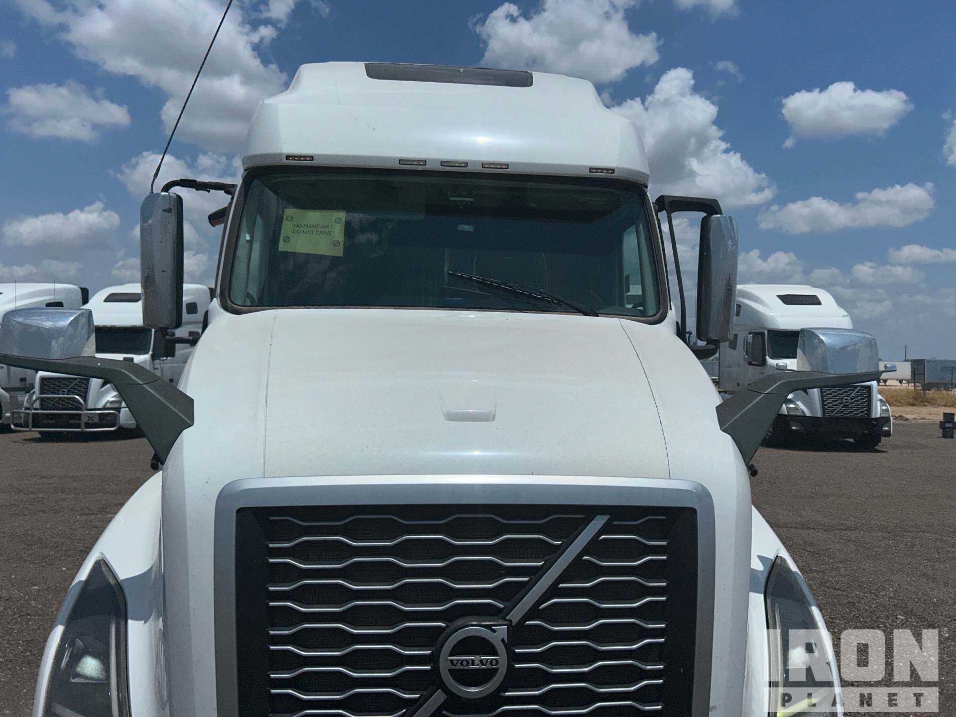 2021 Volvo VNL