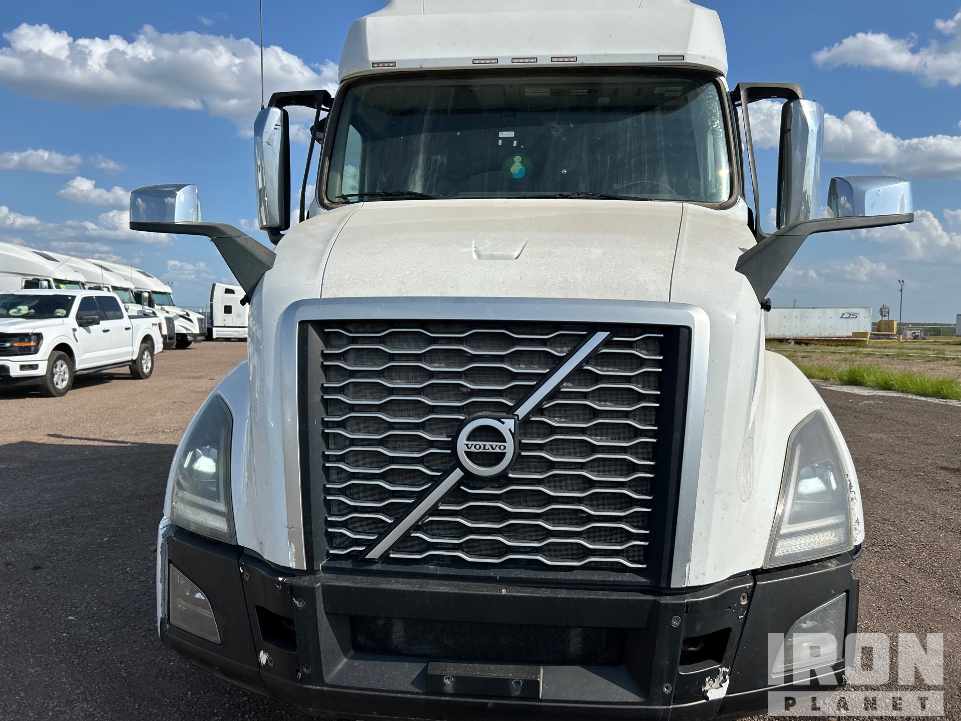2021 Volvo VNL760