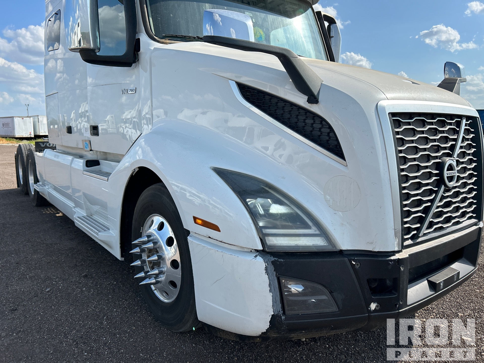 2021 Volvo VNL760