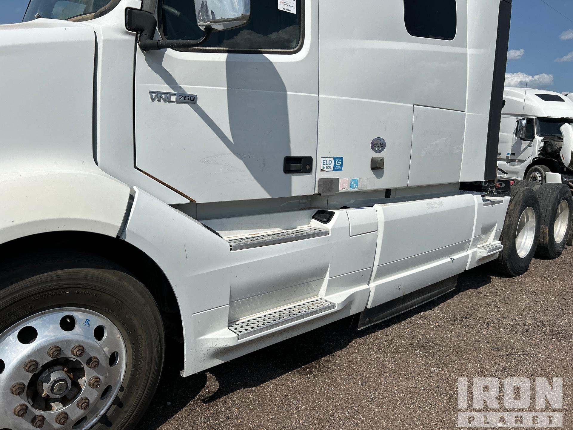 2021 Volvo VNL760