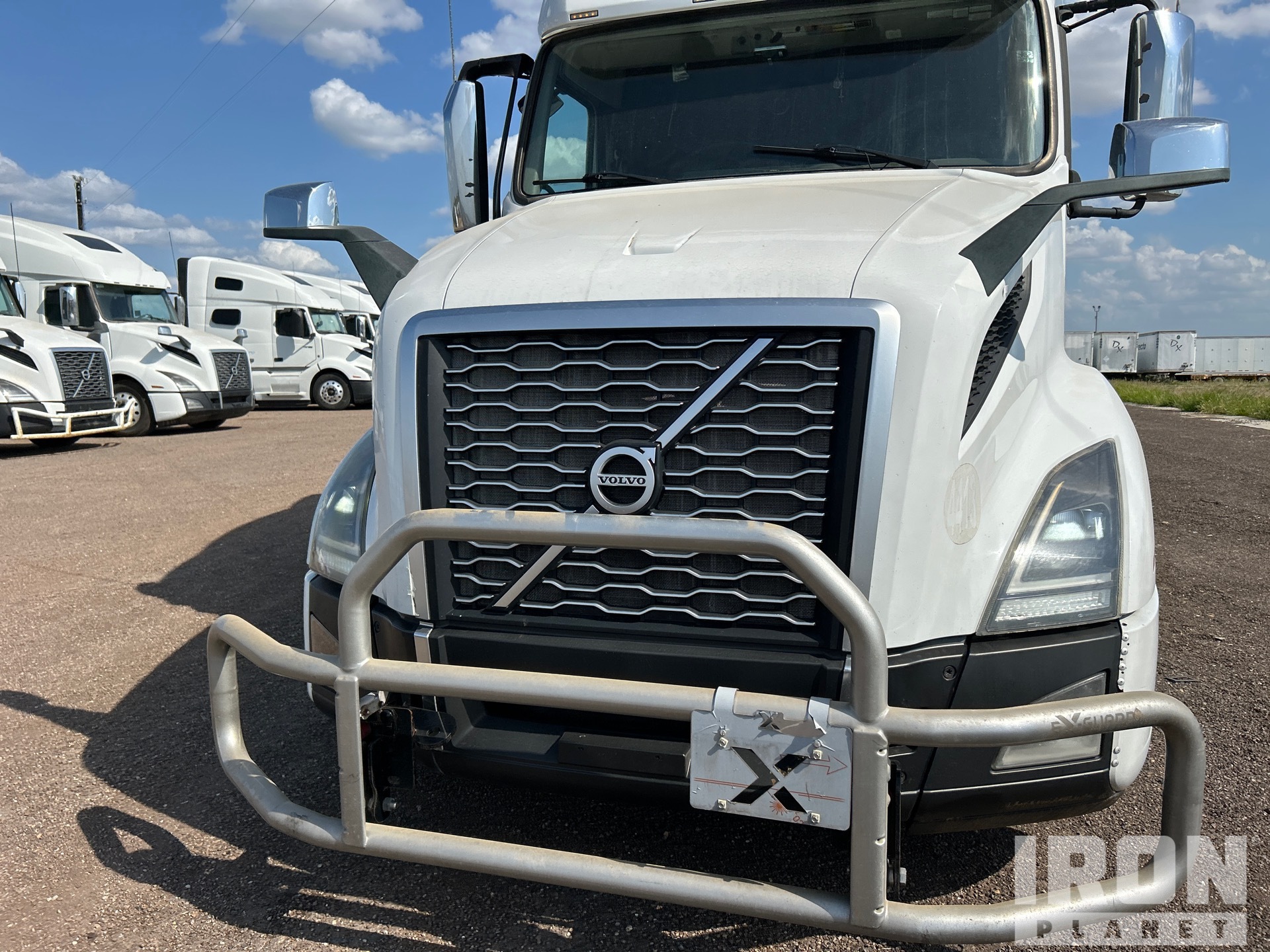 2021 Volvo VNL
