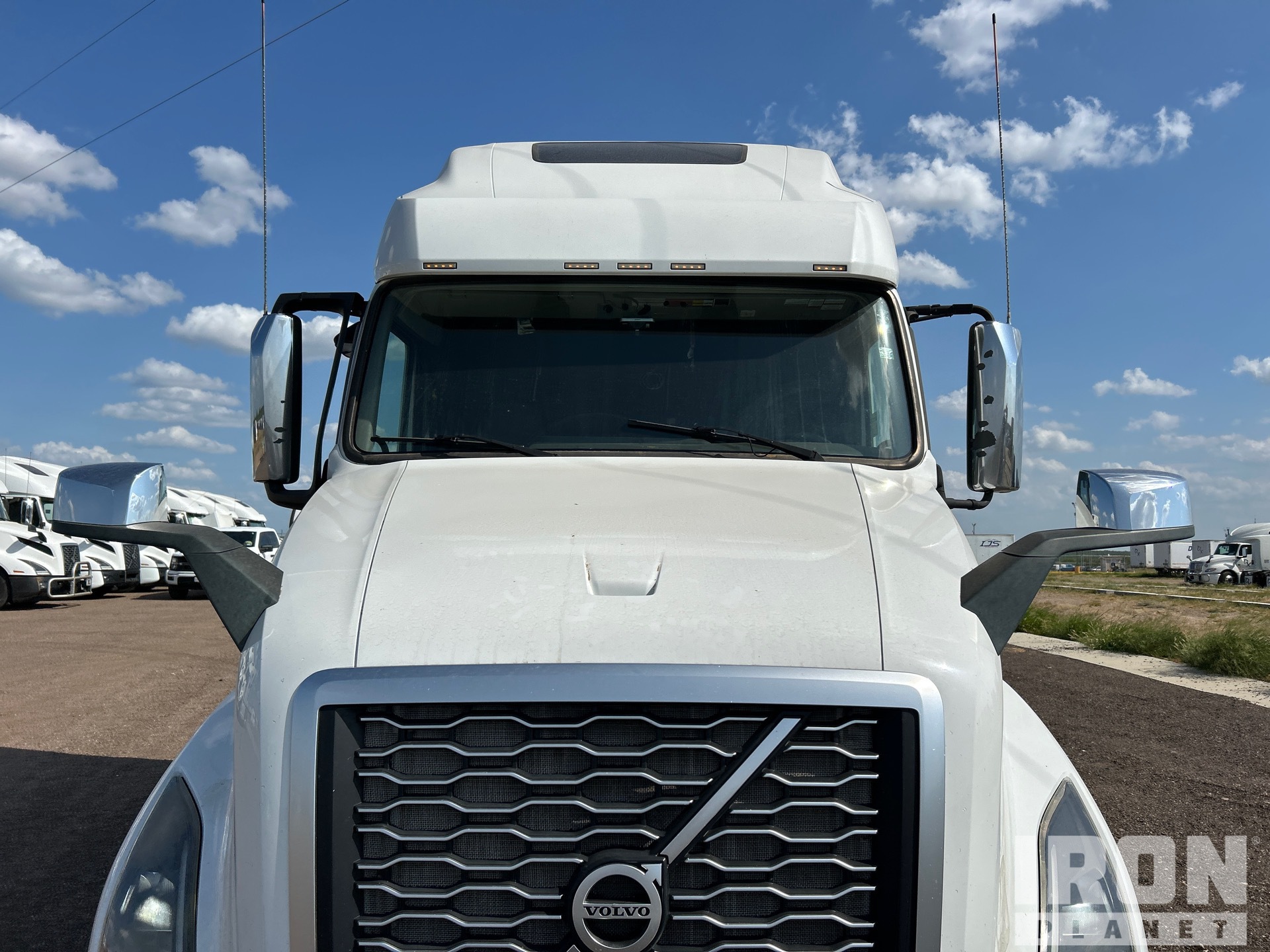 2021 Volvo VNL