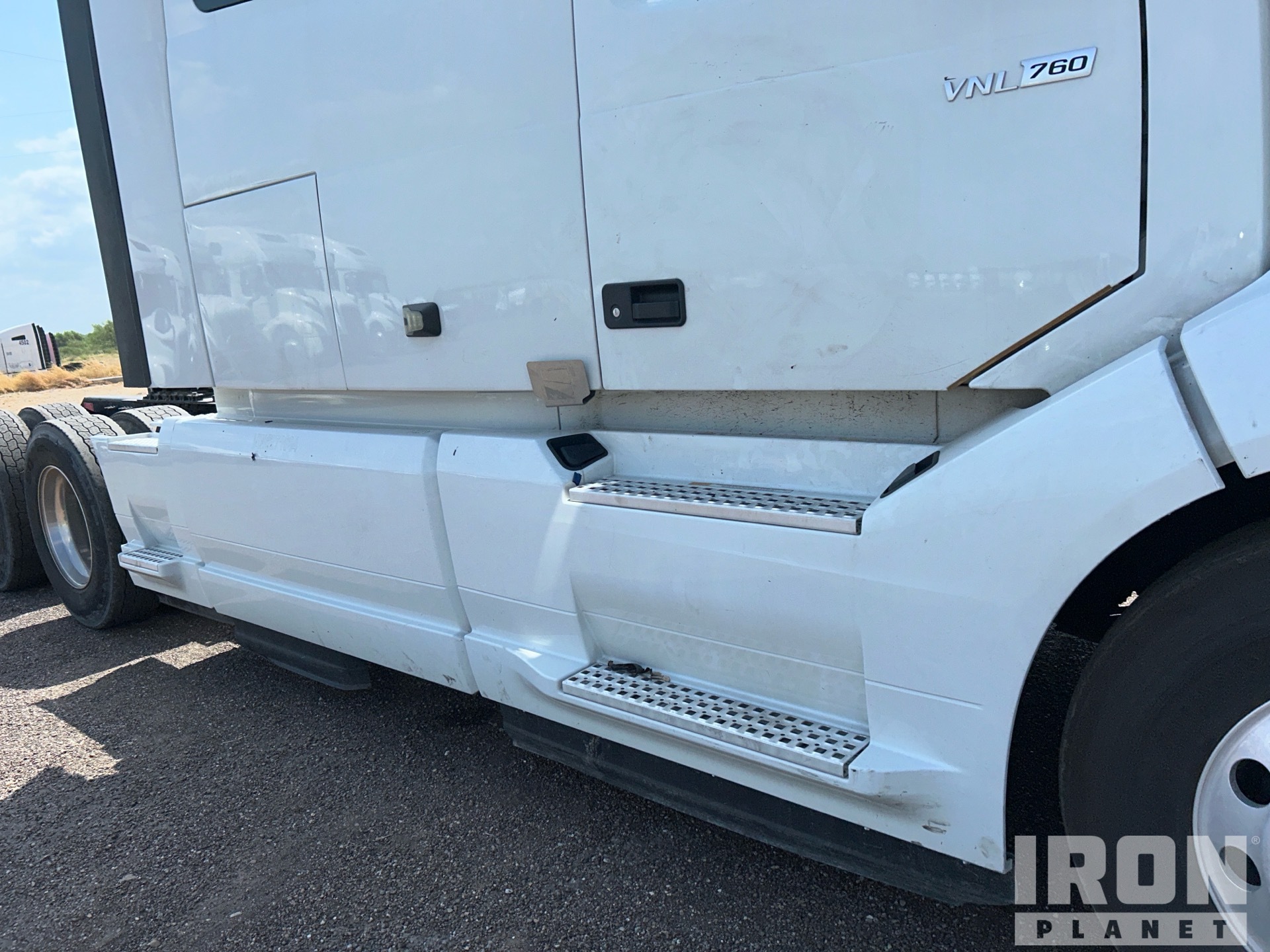 2021 Volvo VNL