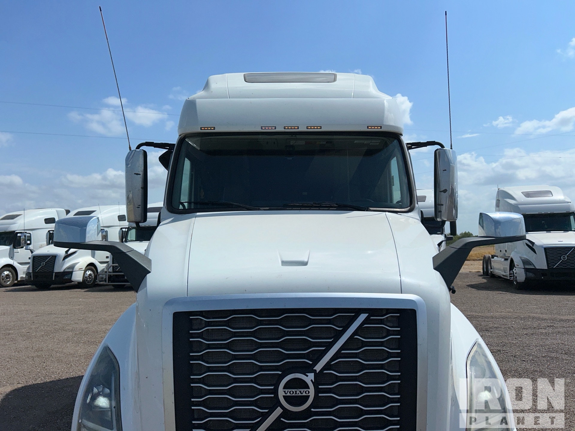 2021 Volvo VNL