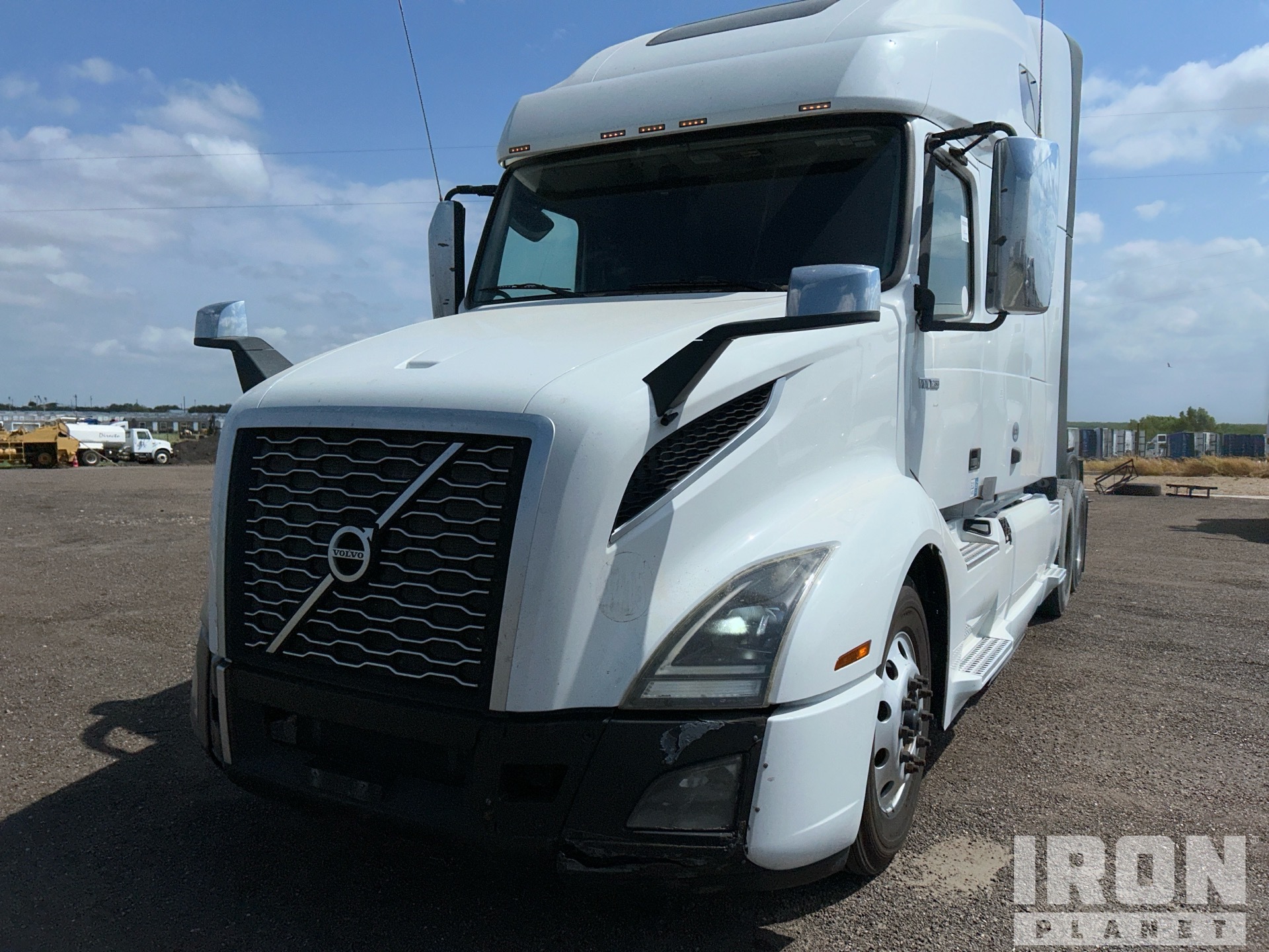 2021 Volvo VNL