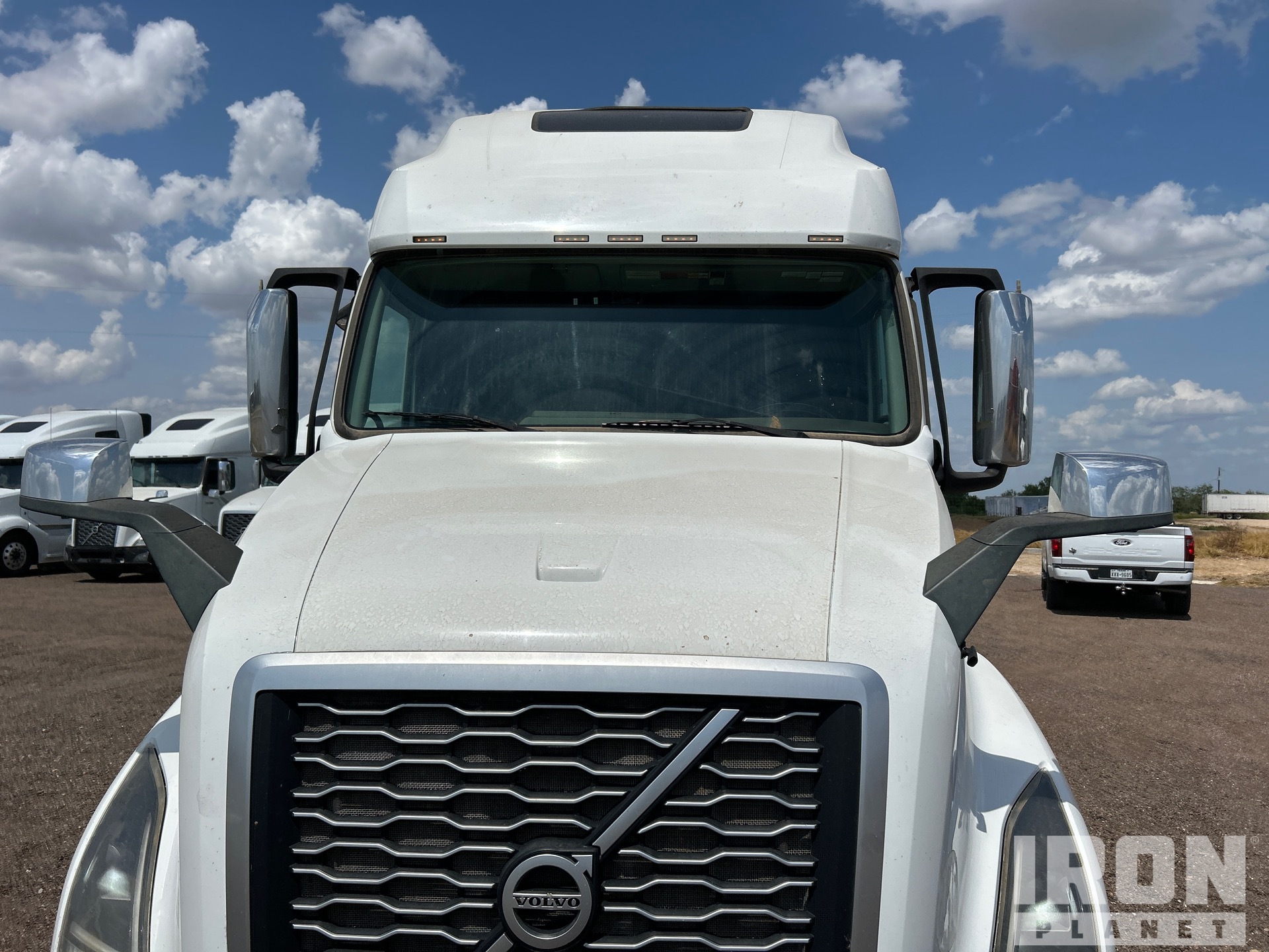 2021 Volvo VNL760