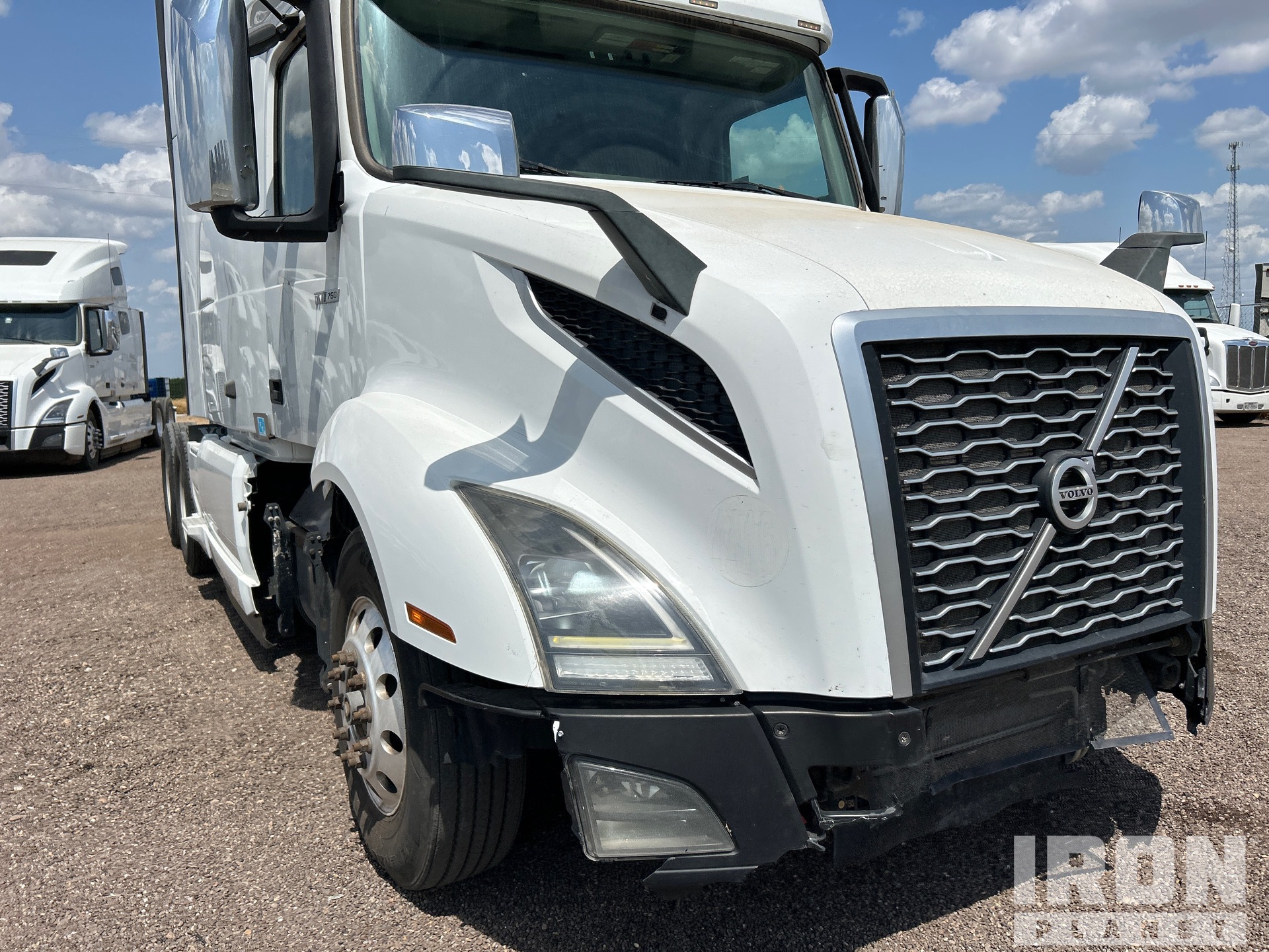 2021 Volvo VNL760