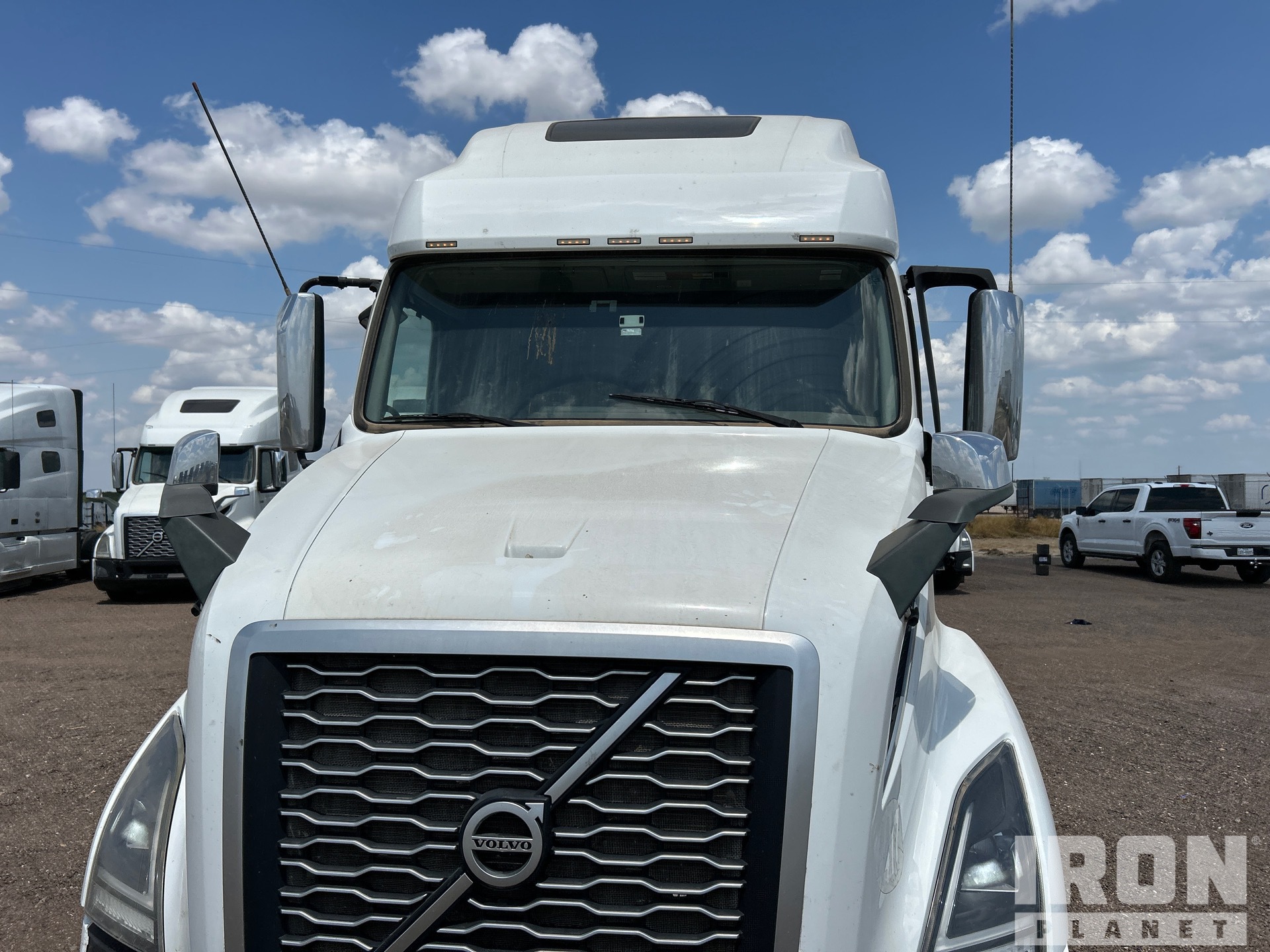 2021 Volvo VNL760