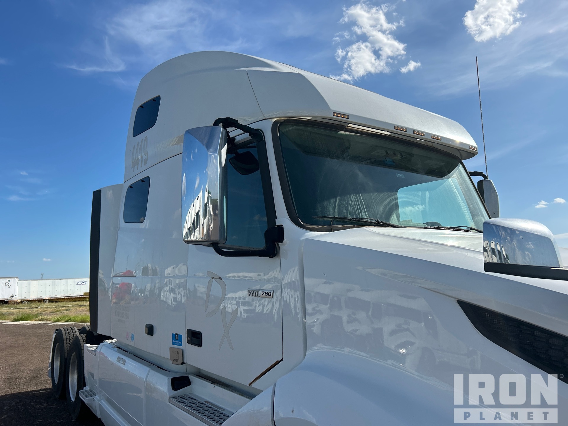 2021 Volvo VNL