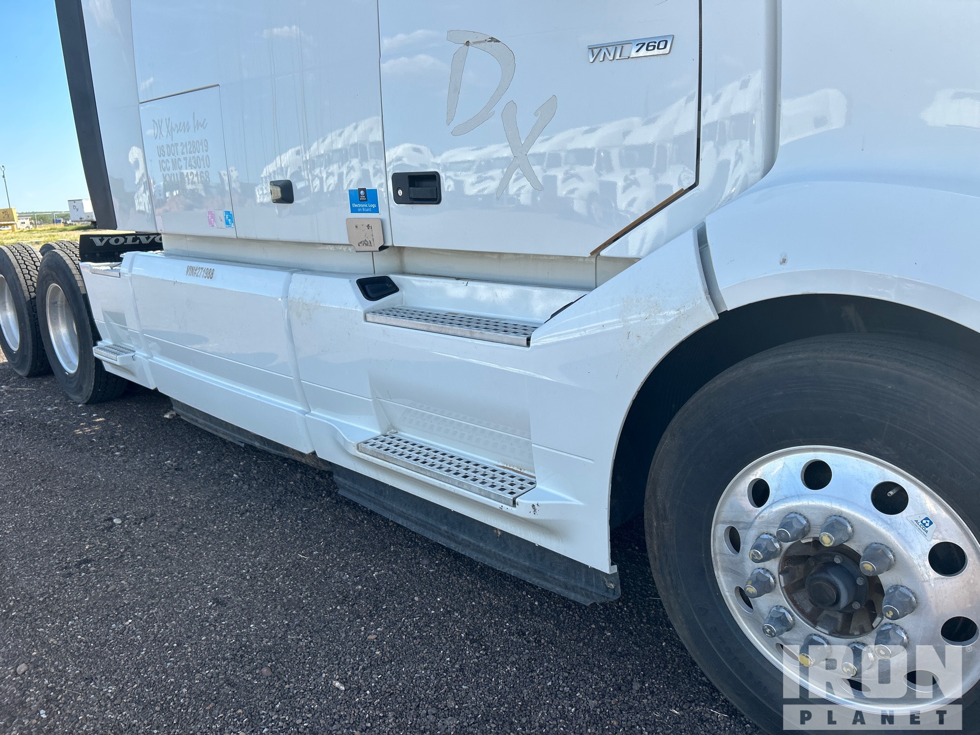 2021 Volvo VNL