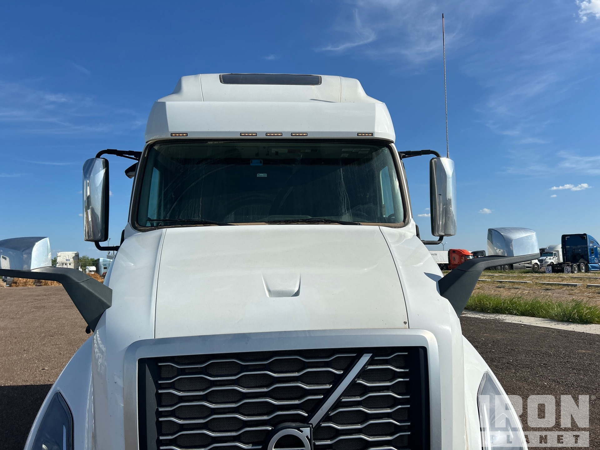 2021 Volvo VNL