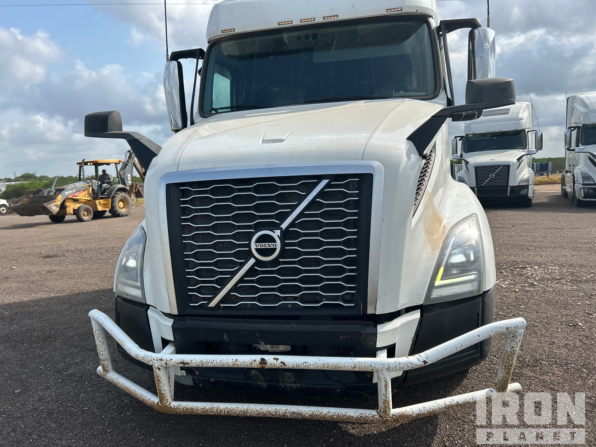 2022 Volvo VNL