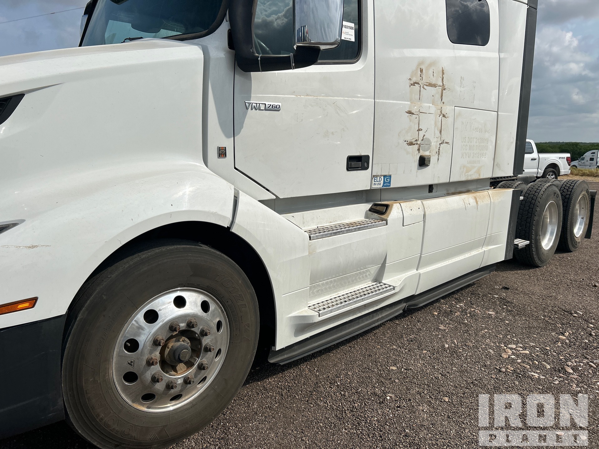 2022 Volvo VNL