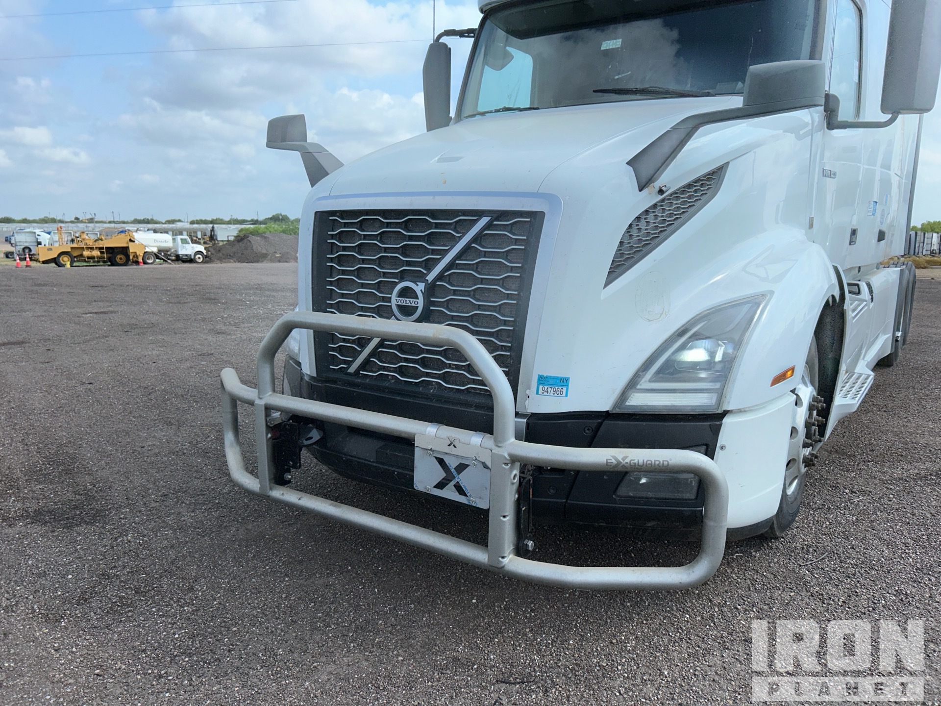 2022 Volvo VNL
