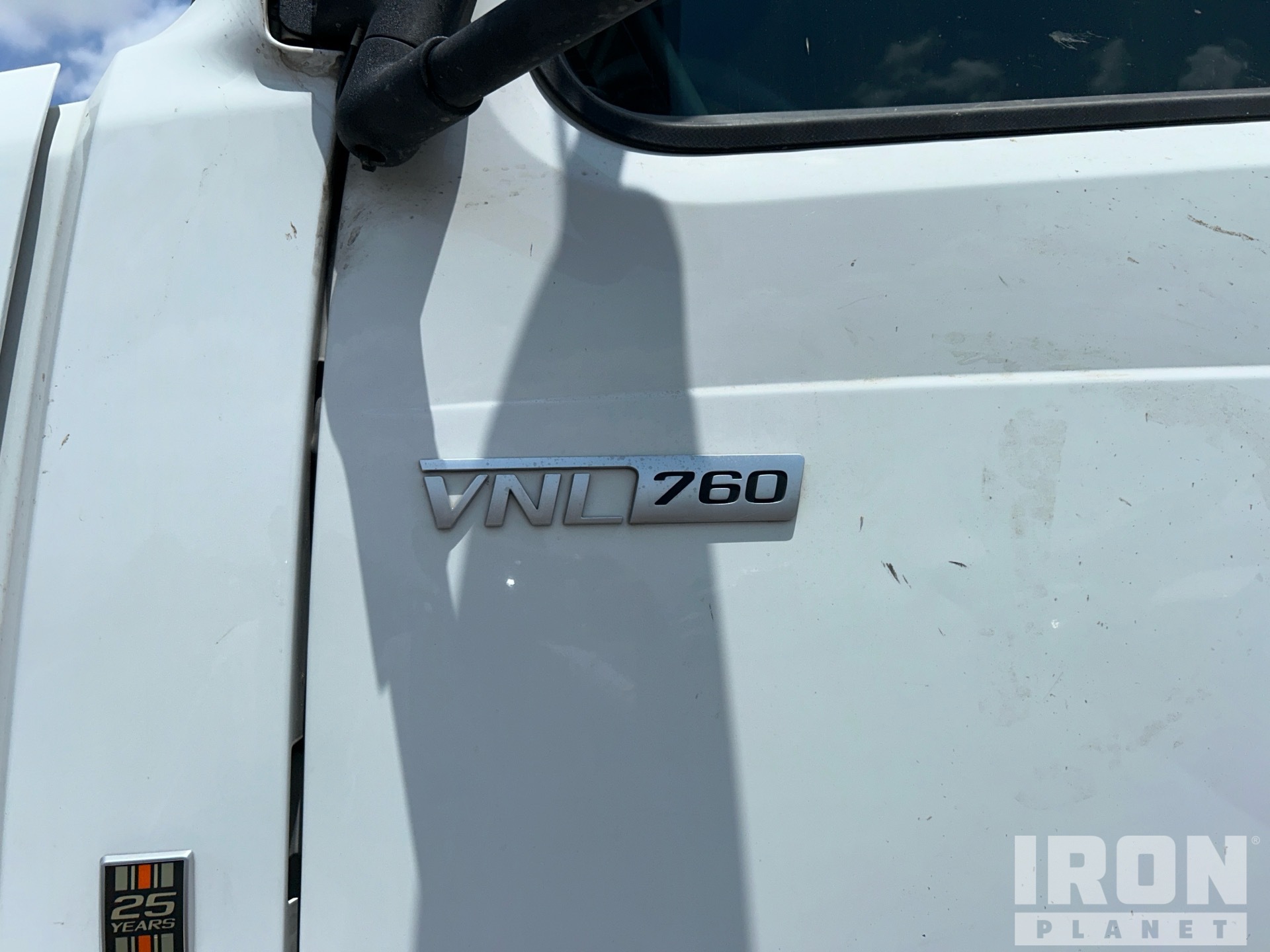 2022 Volvo VNL