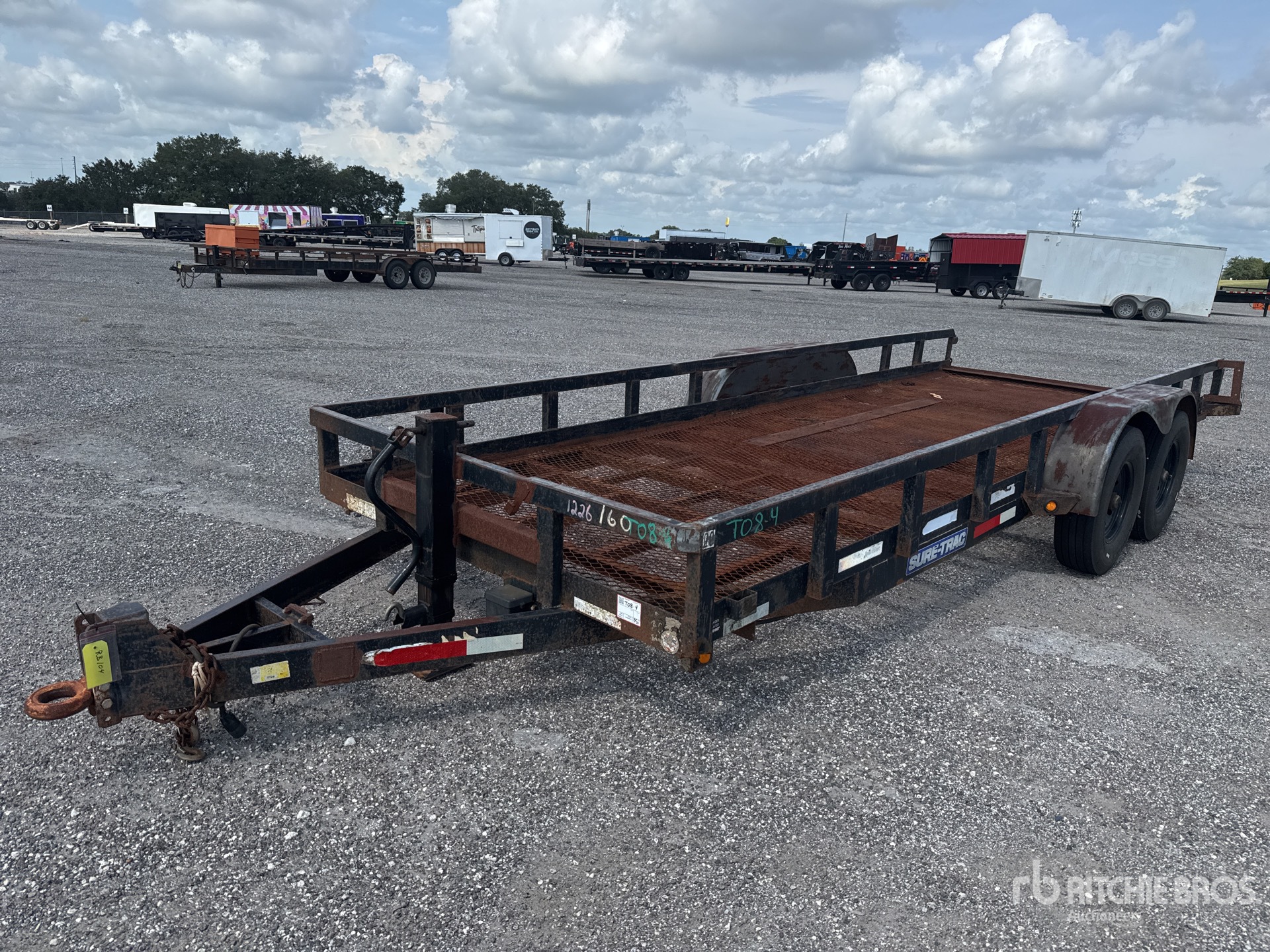 General Appearance with Bild, Ecke vorne links