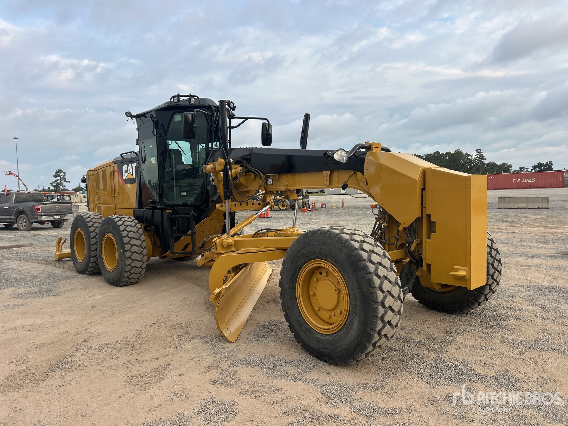 2016 Caterpillar 120M2