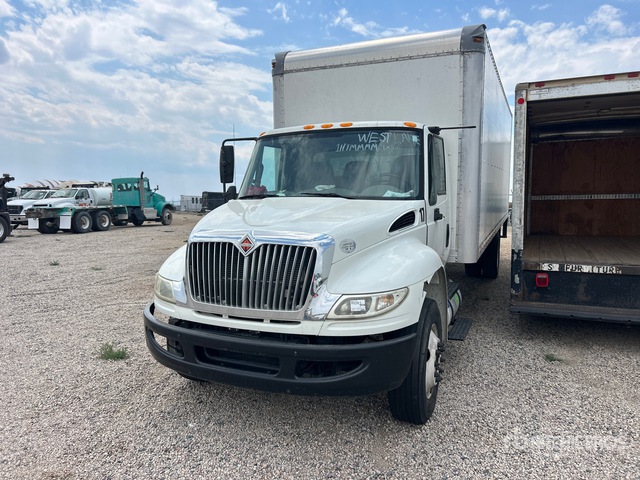 2017 International 4300 Van Truck
