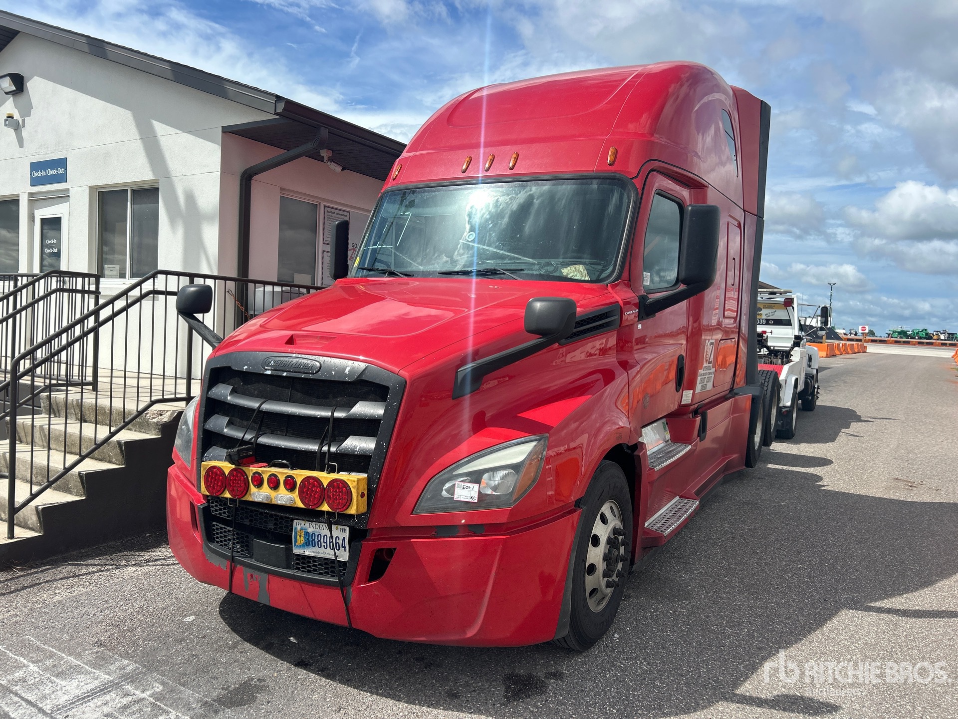 2019 Freightliner CASCADIA 126