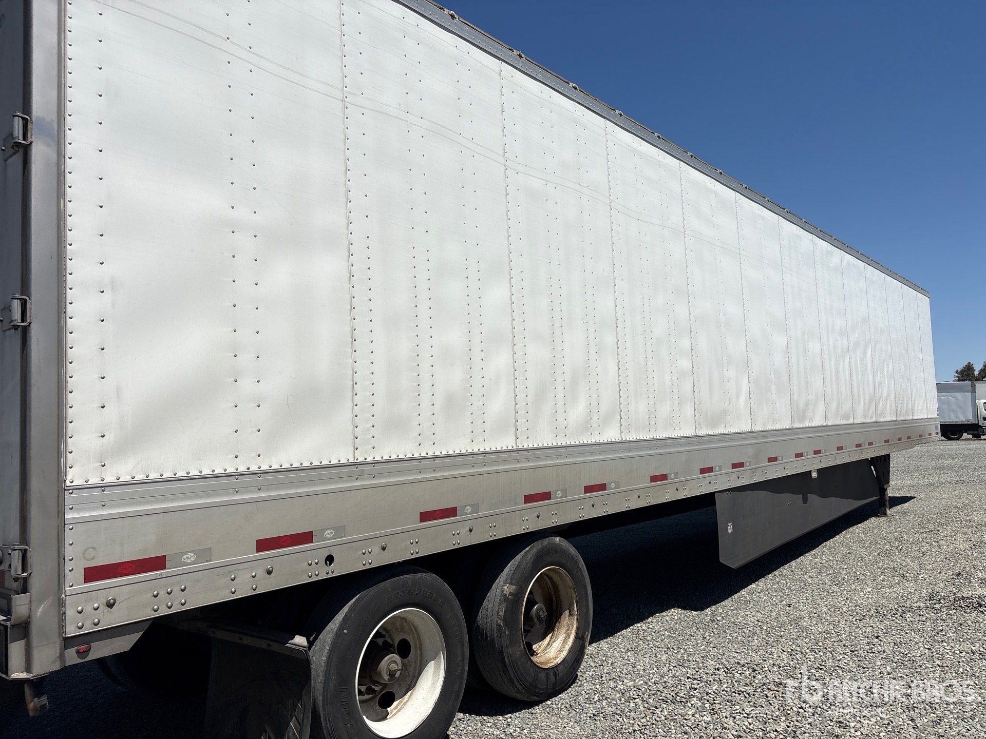 2023 Utility 53 ft x 102 in T/A