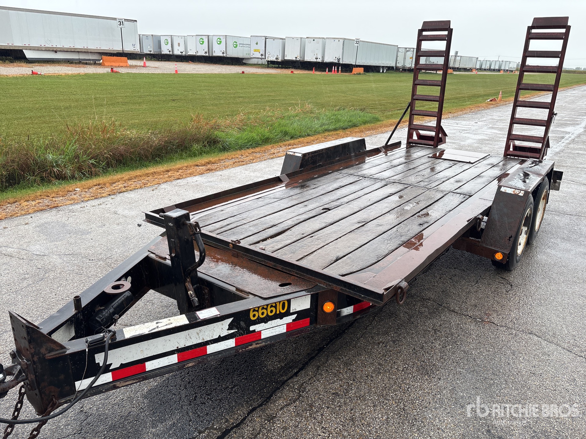 2012 Towmaster 16 ft T/A