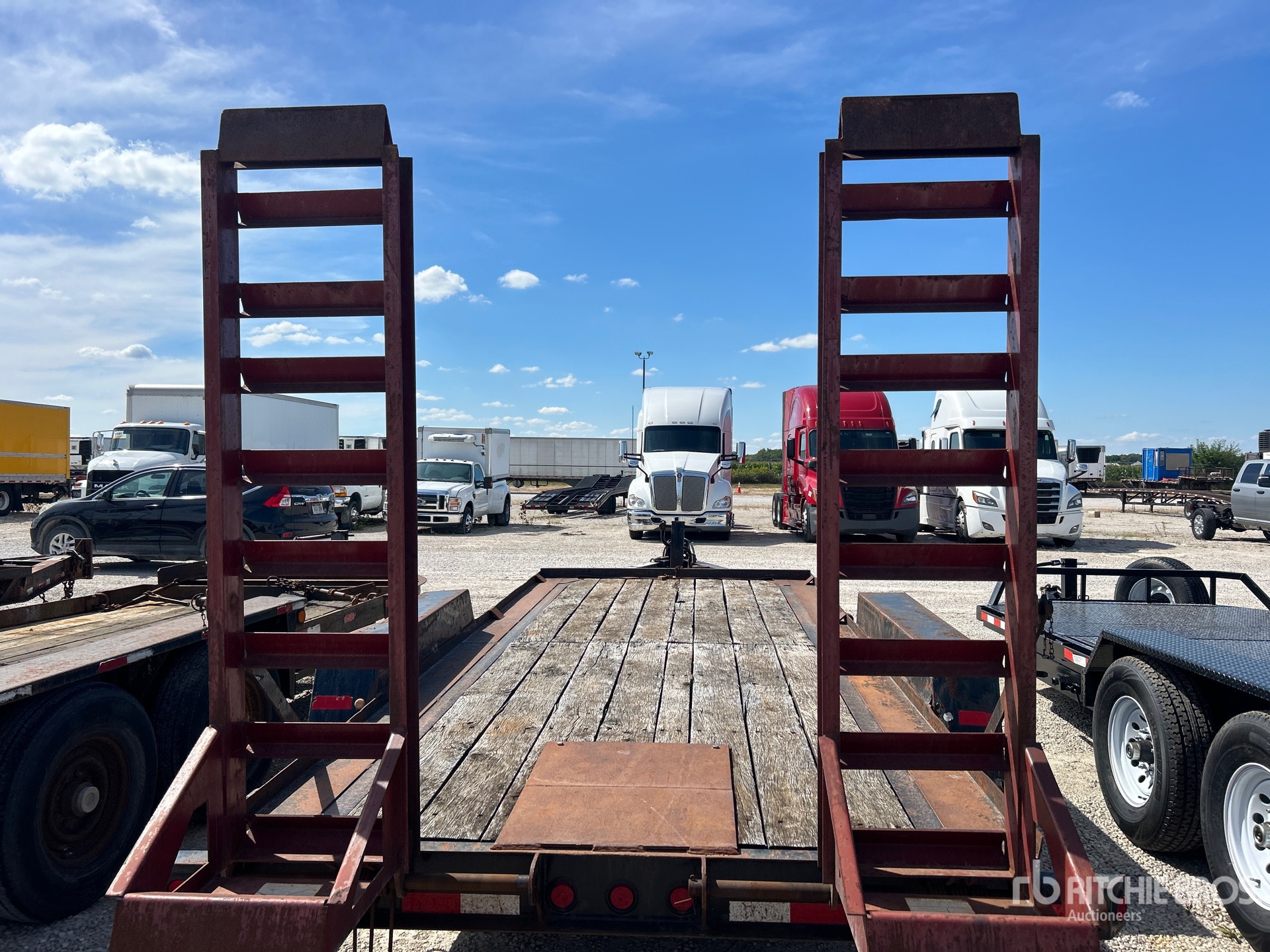 2012 Towmaster 16 ft T/A