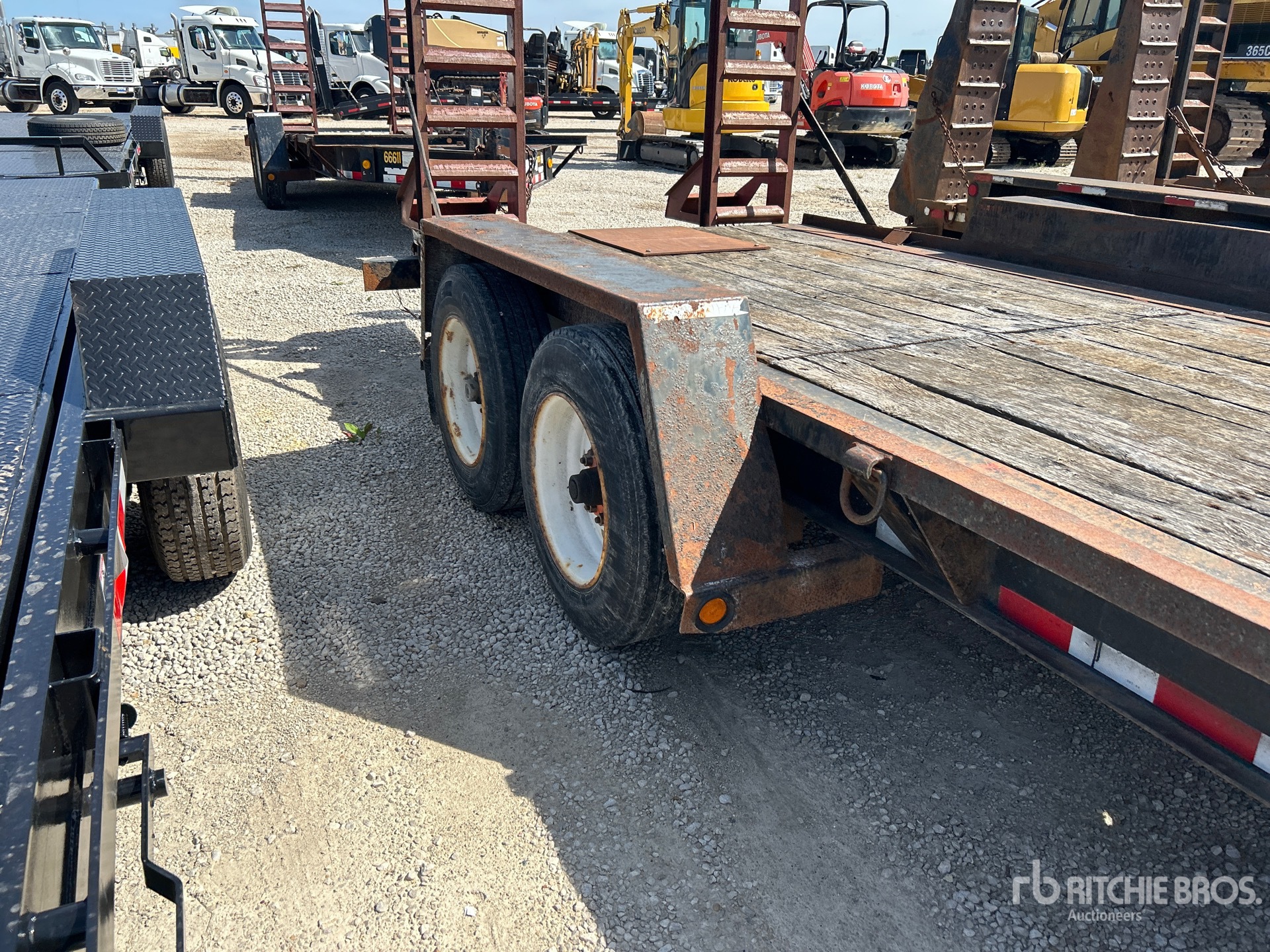 2012 Towmaster 16 ft T/A