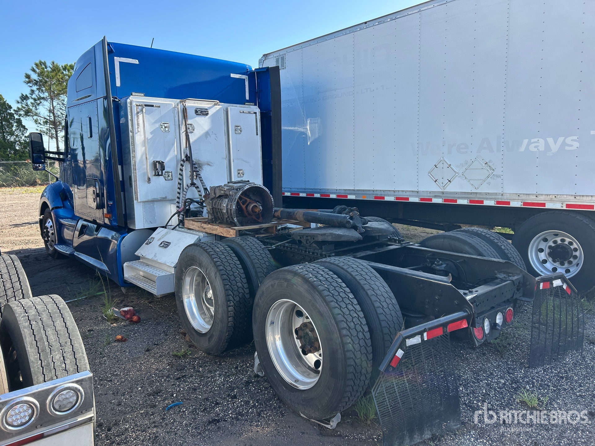 General Appearance with Picture, Left Rear Corner