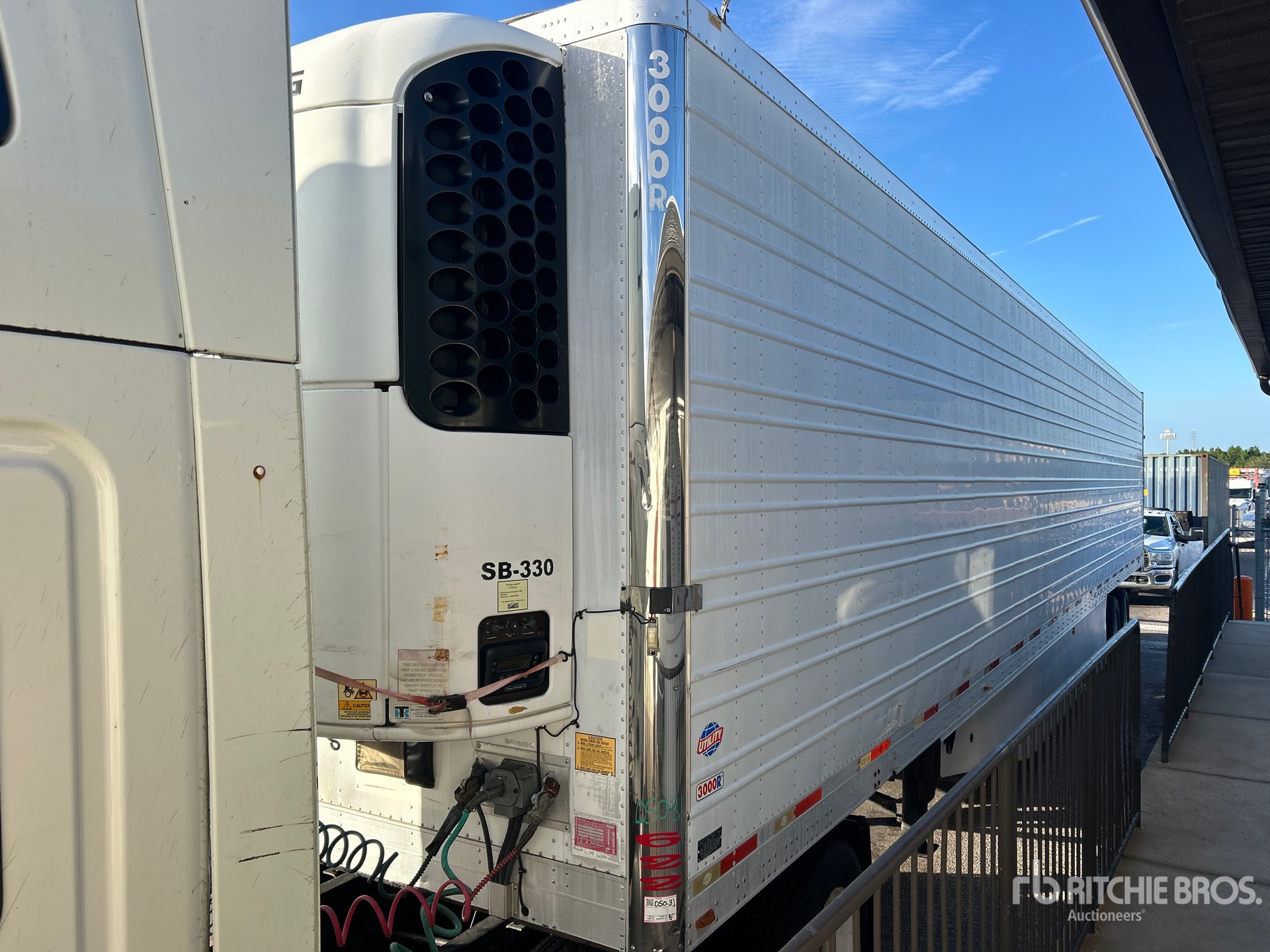 Photo of a 2012 Utility 3000R
