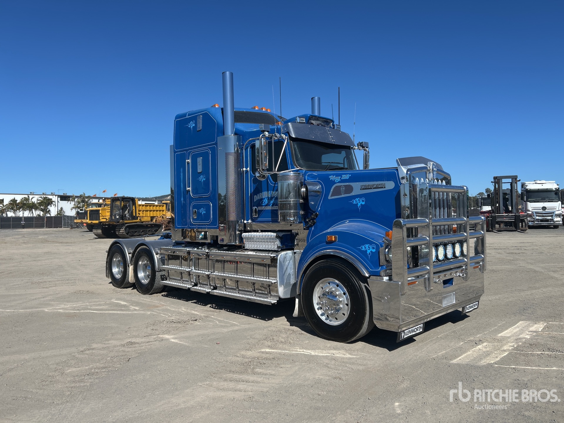2019 Kenworth T909