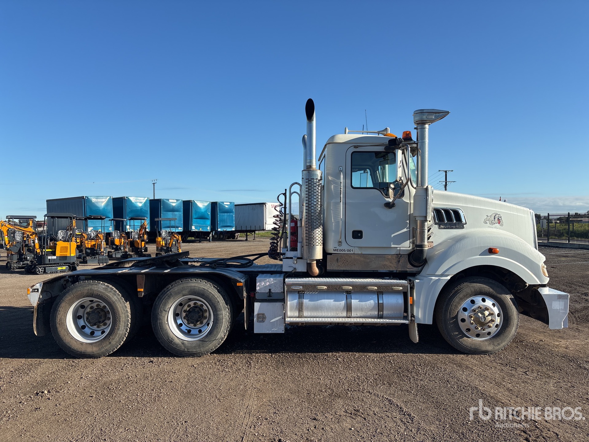2008 Mack CLXT SUPER-LINE