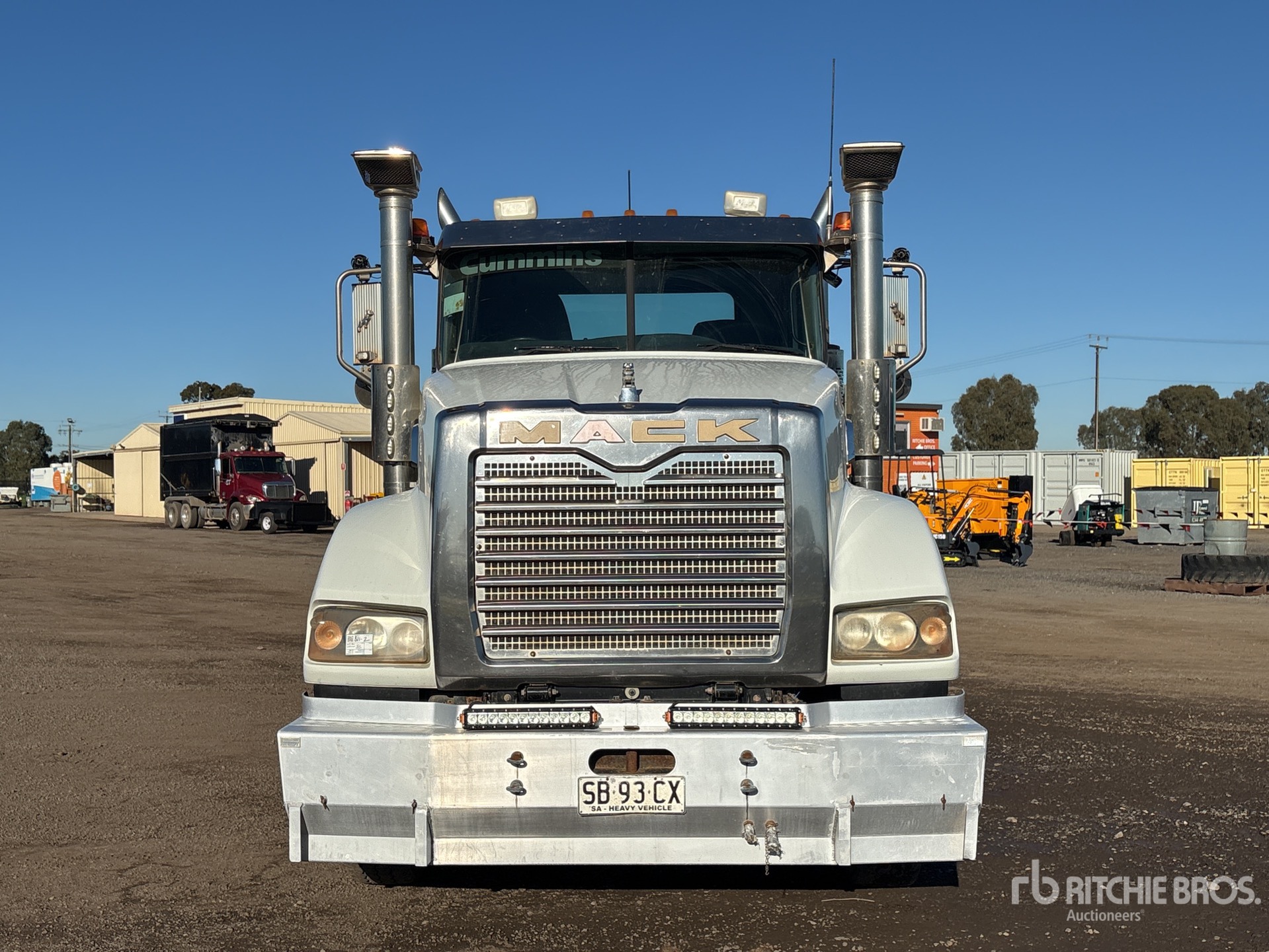 2008 Mack CLXT SUPER-LINE