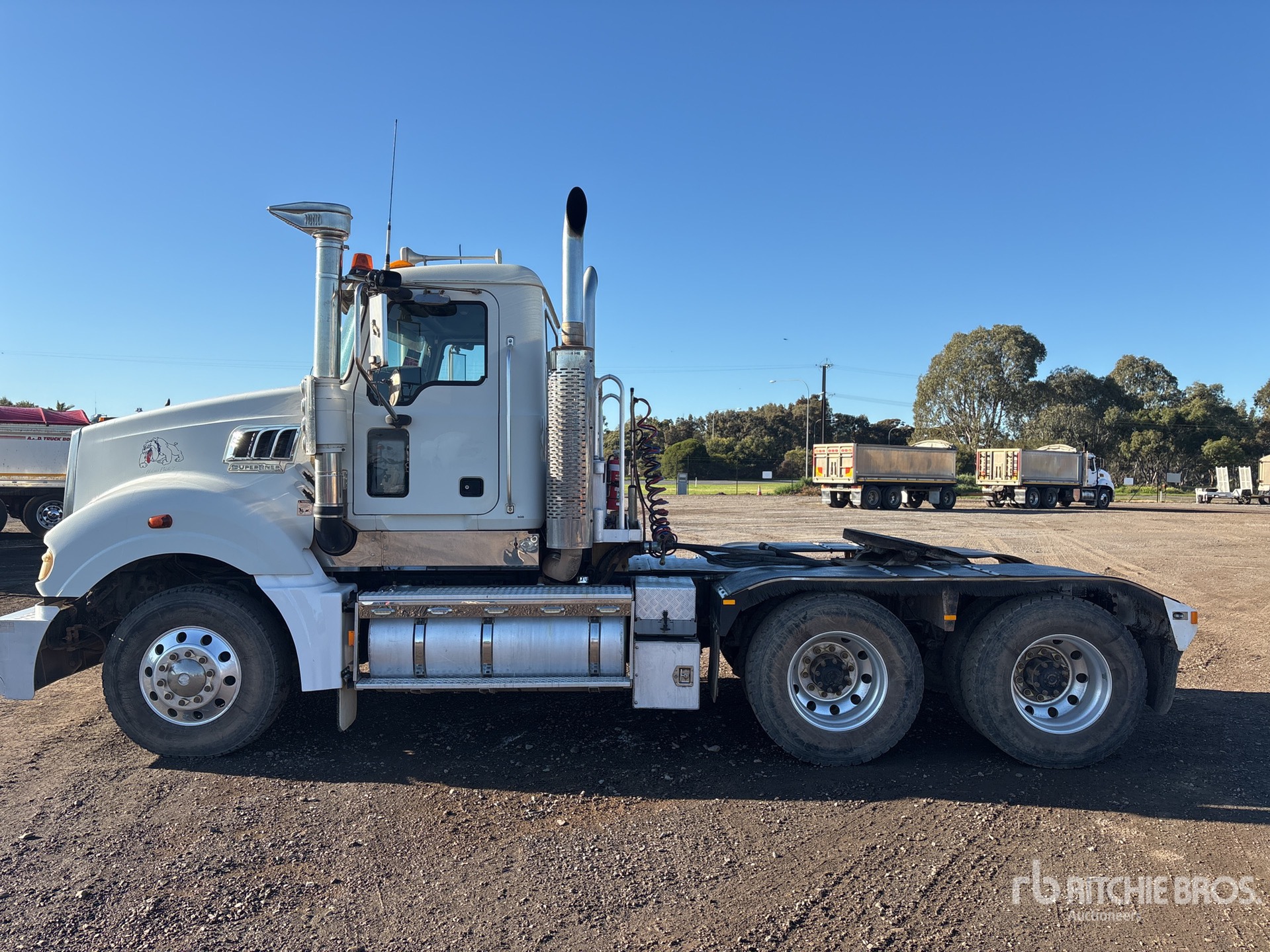 2008 Mack CLXT SUPER-LINE