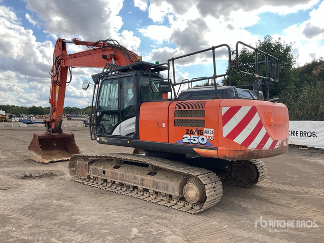 2018 Hitachi ZX250LC-6 Tracked Excavator for Sale in L3
